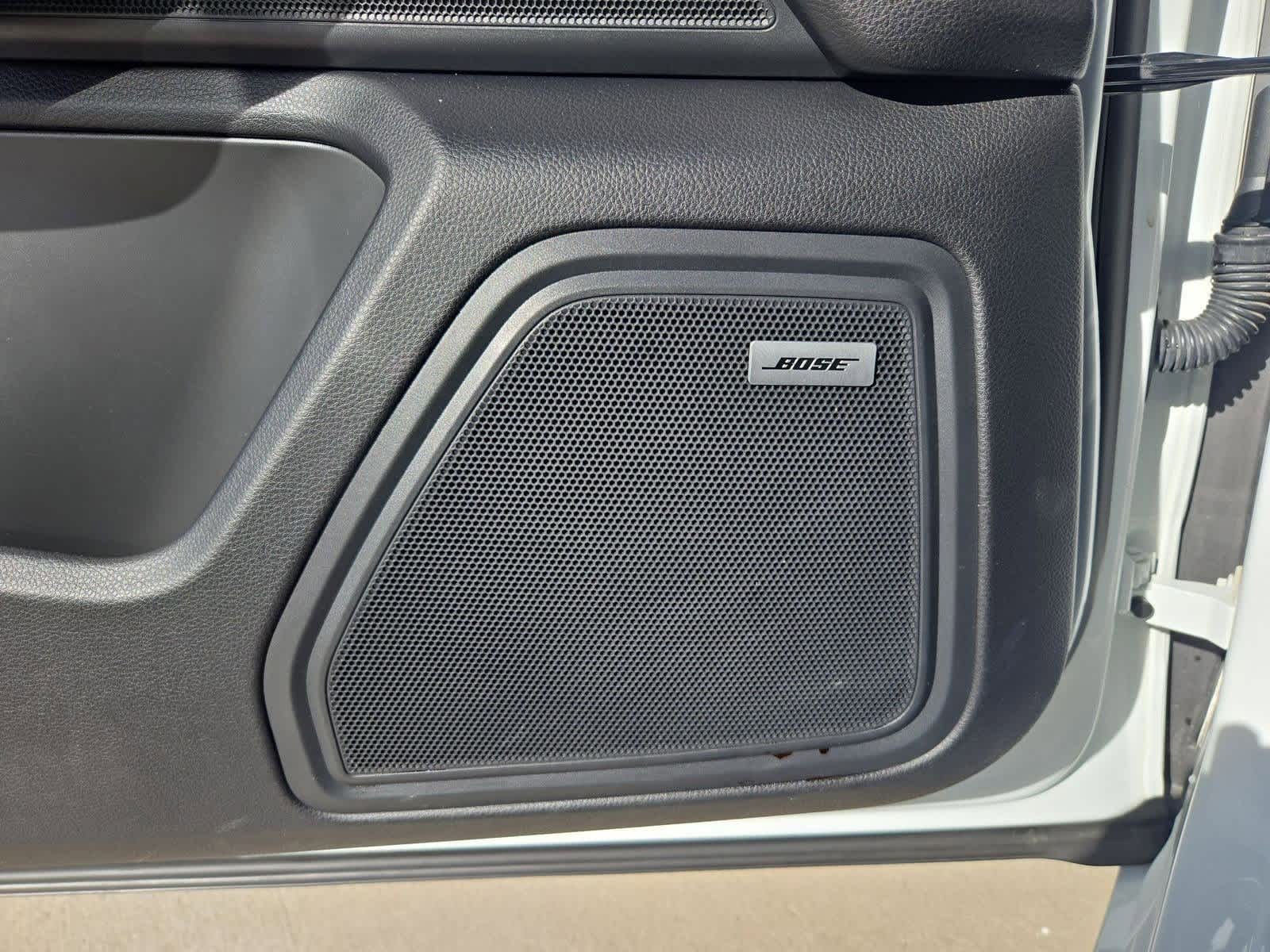 Thumbnail: 2020 Porsche Macan - 31