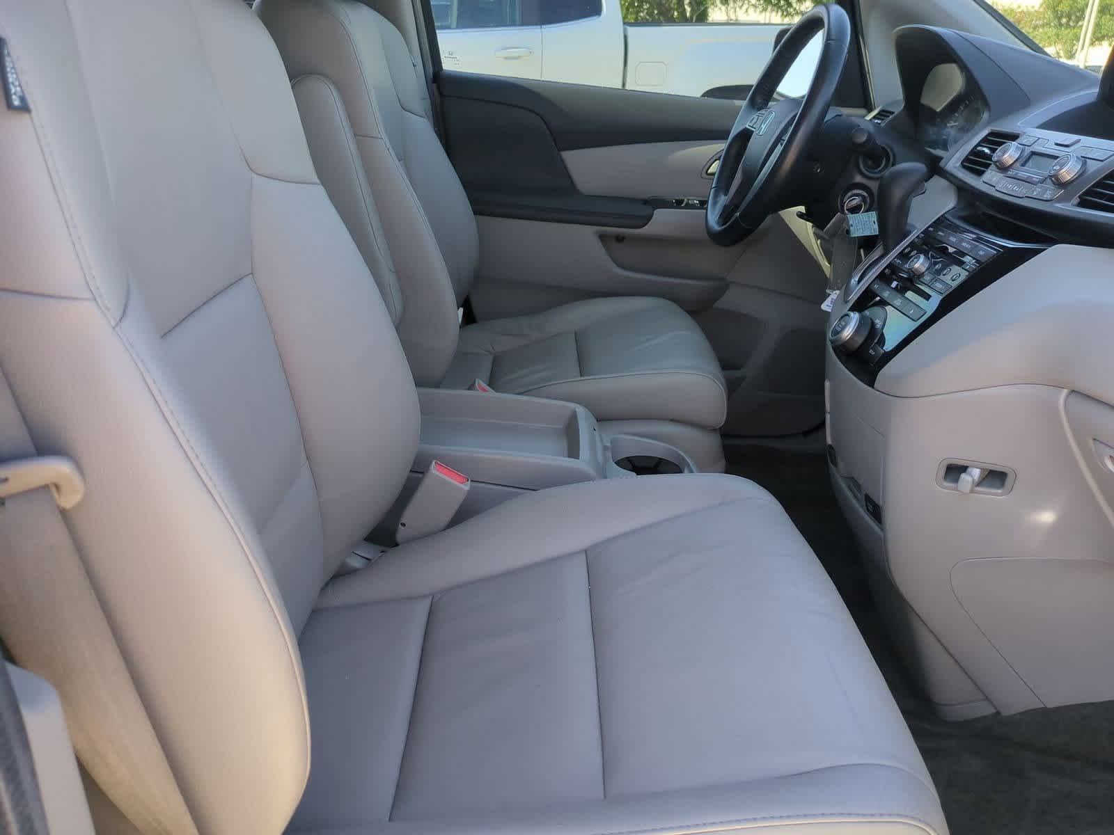 Thumbnail: 2013 Honda Odyssey - 22