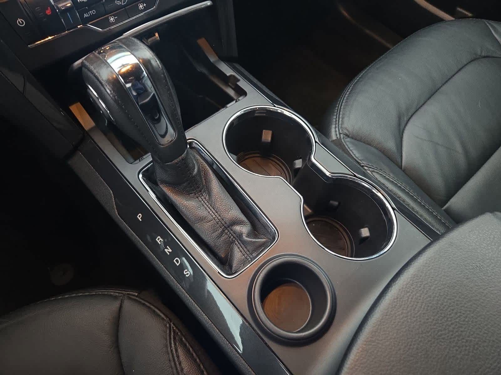 Thumbnail: 2018 Ford Explorer - 29