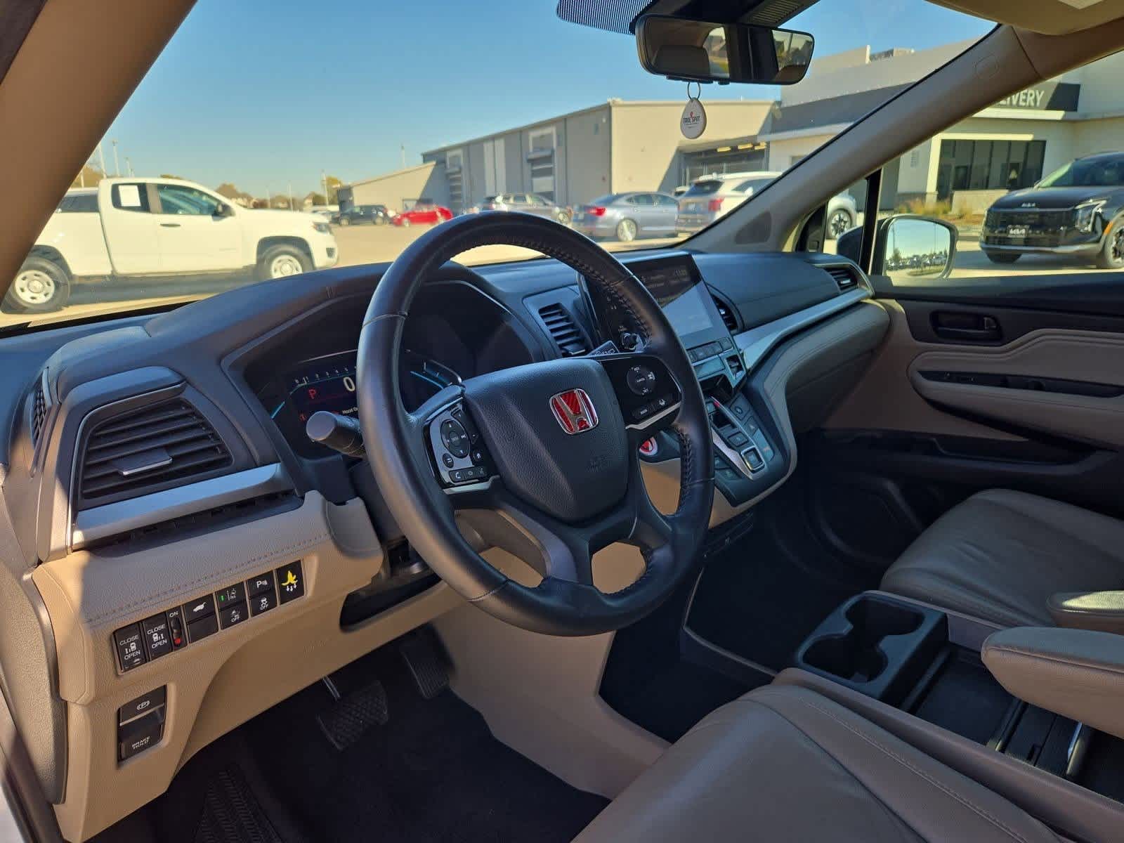 Thumbnail: 2020 Honda Odyssey - 2