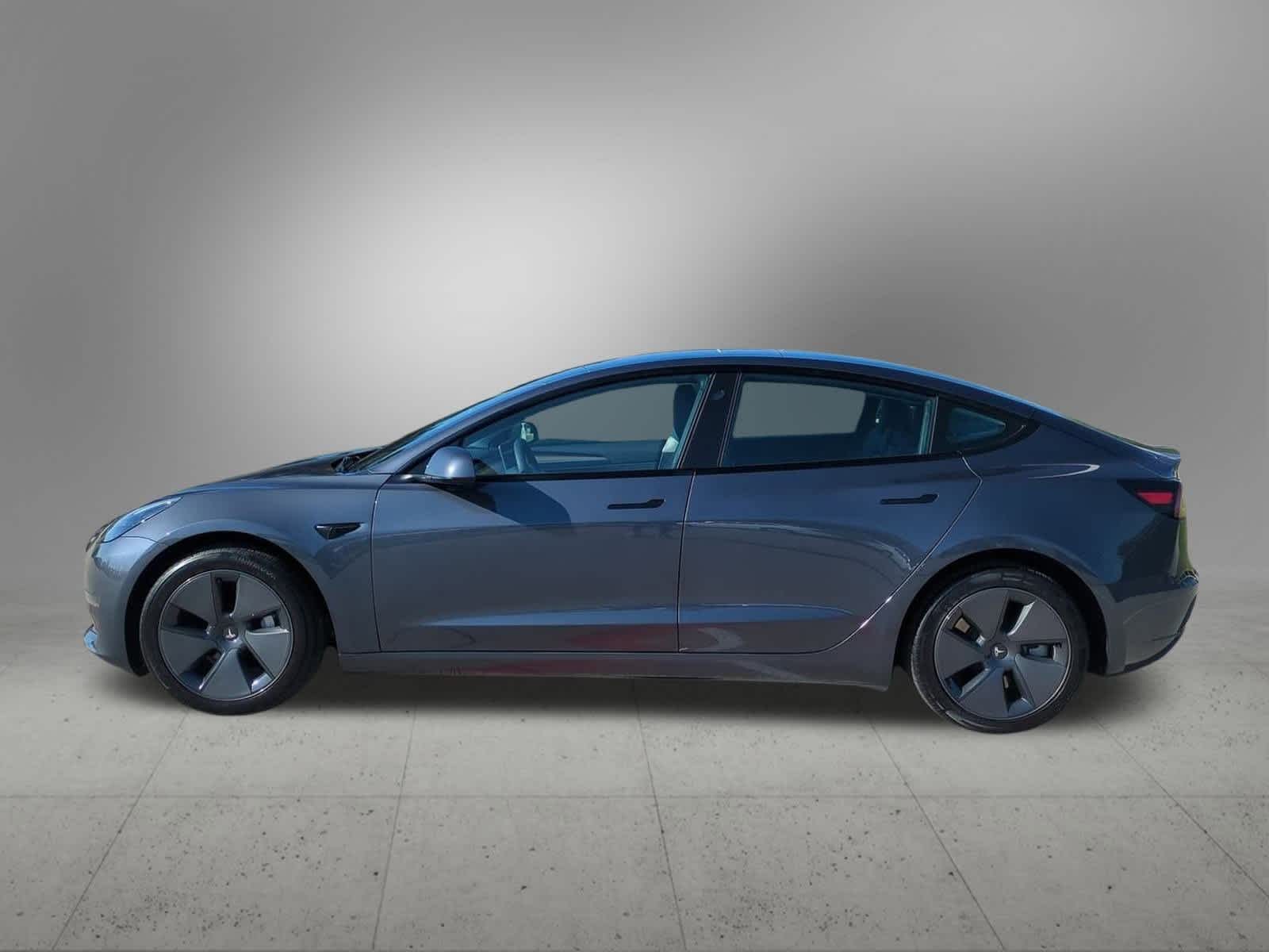 2023 Tesla Model 3 photo 3