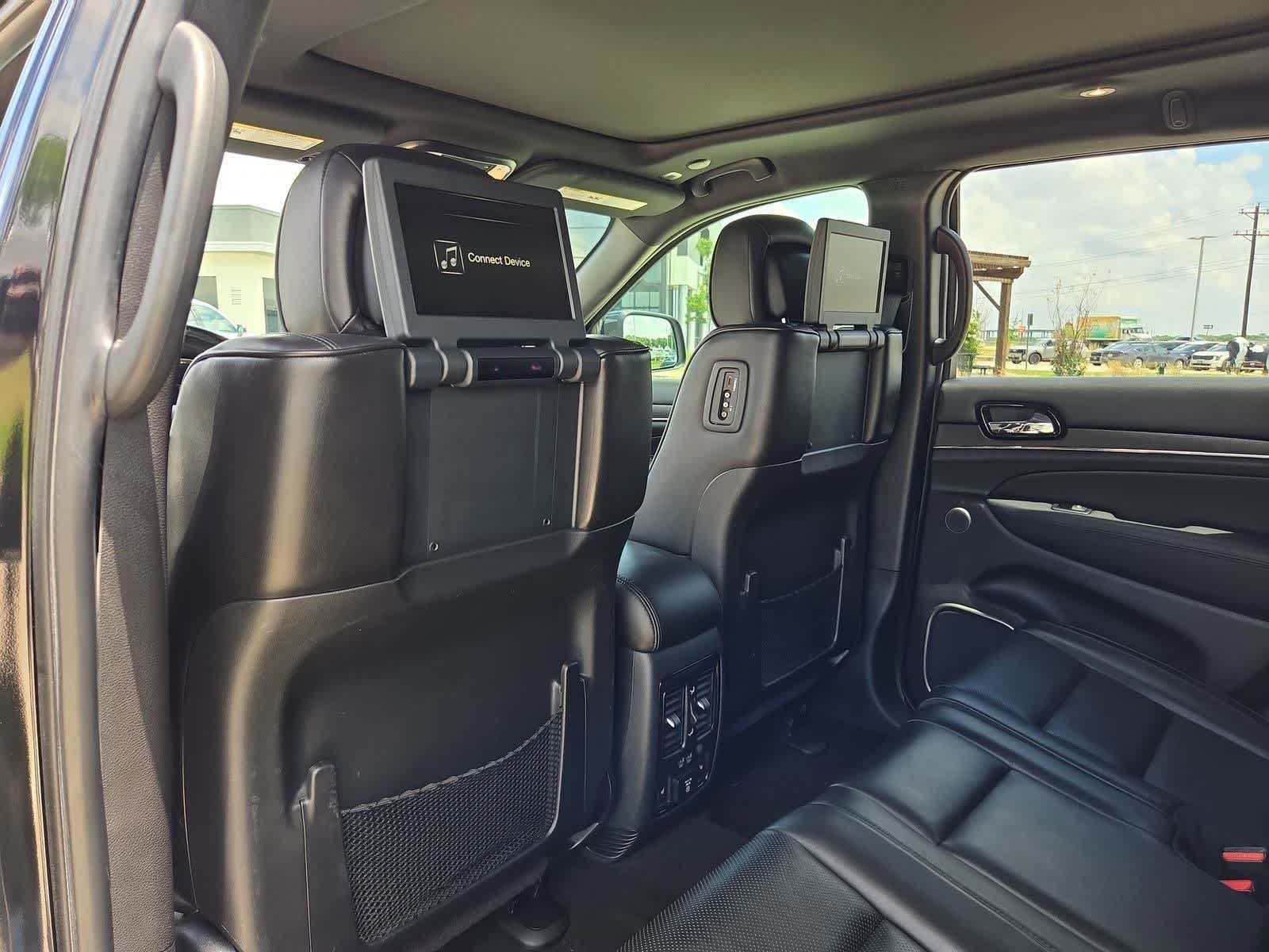 Thumbnail: 2020 Jeep Grand Cherokee - 17
