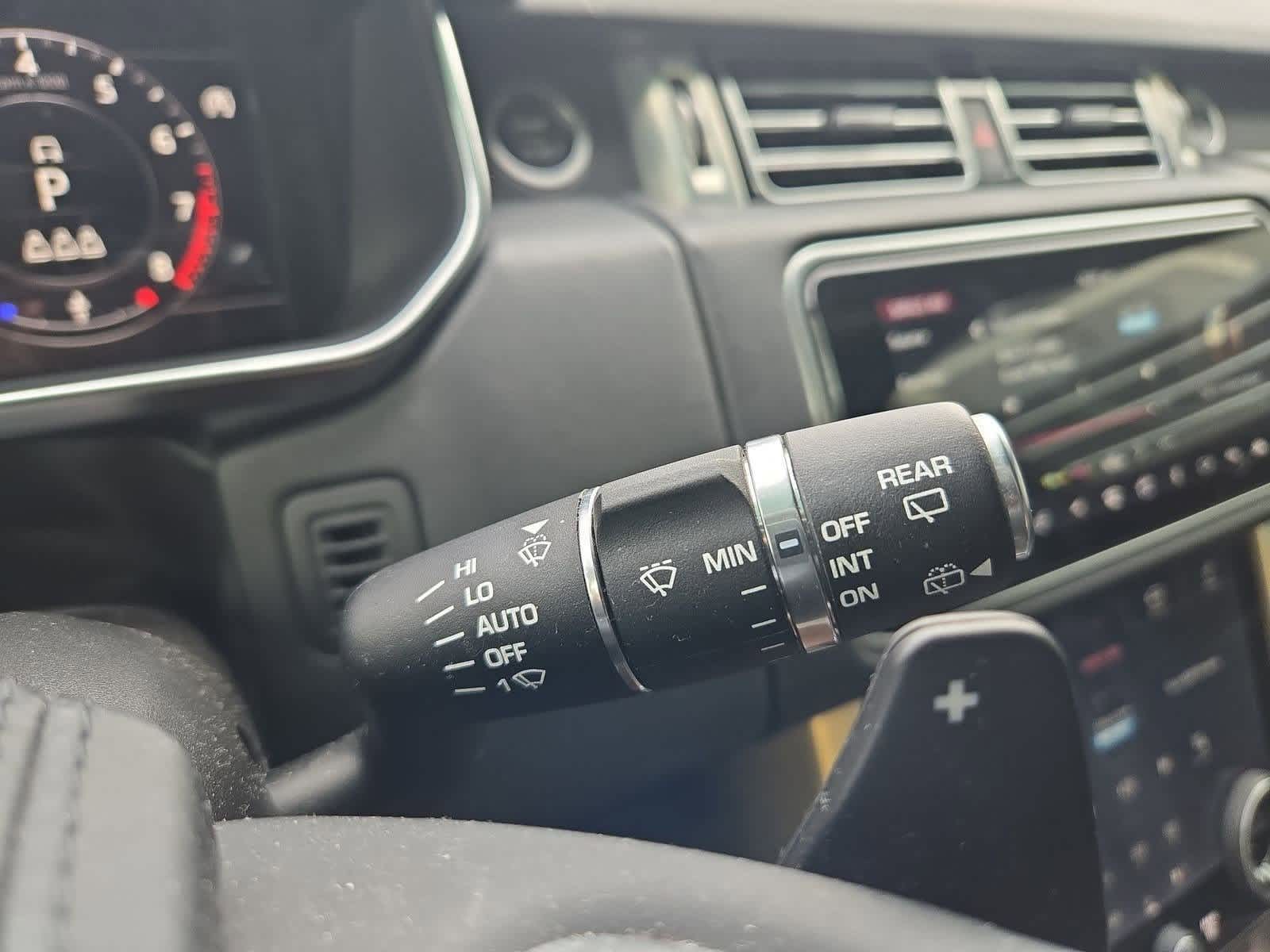 Thumbnail: 2020 Land Rover Range Rover - 26