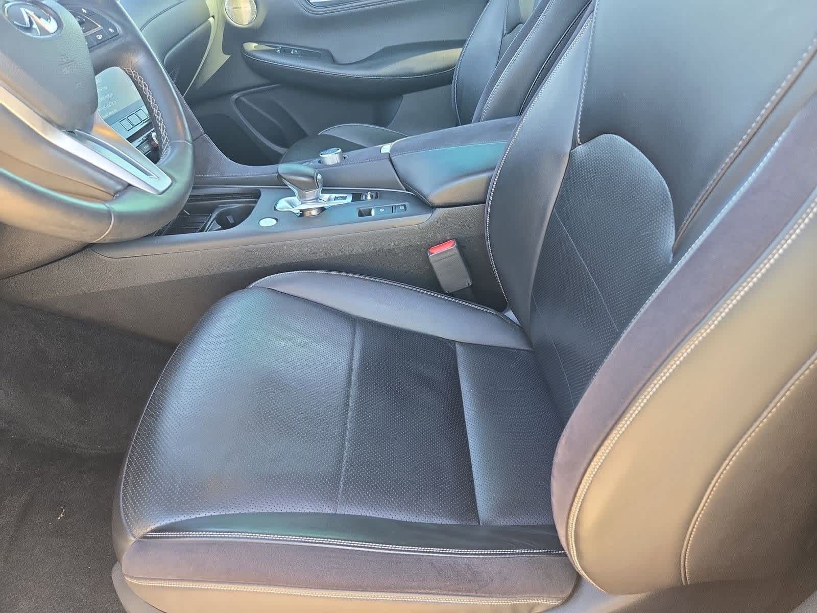 Thumbnail: 2019 INFINITI QX50 - 16