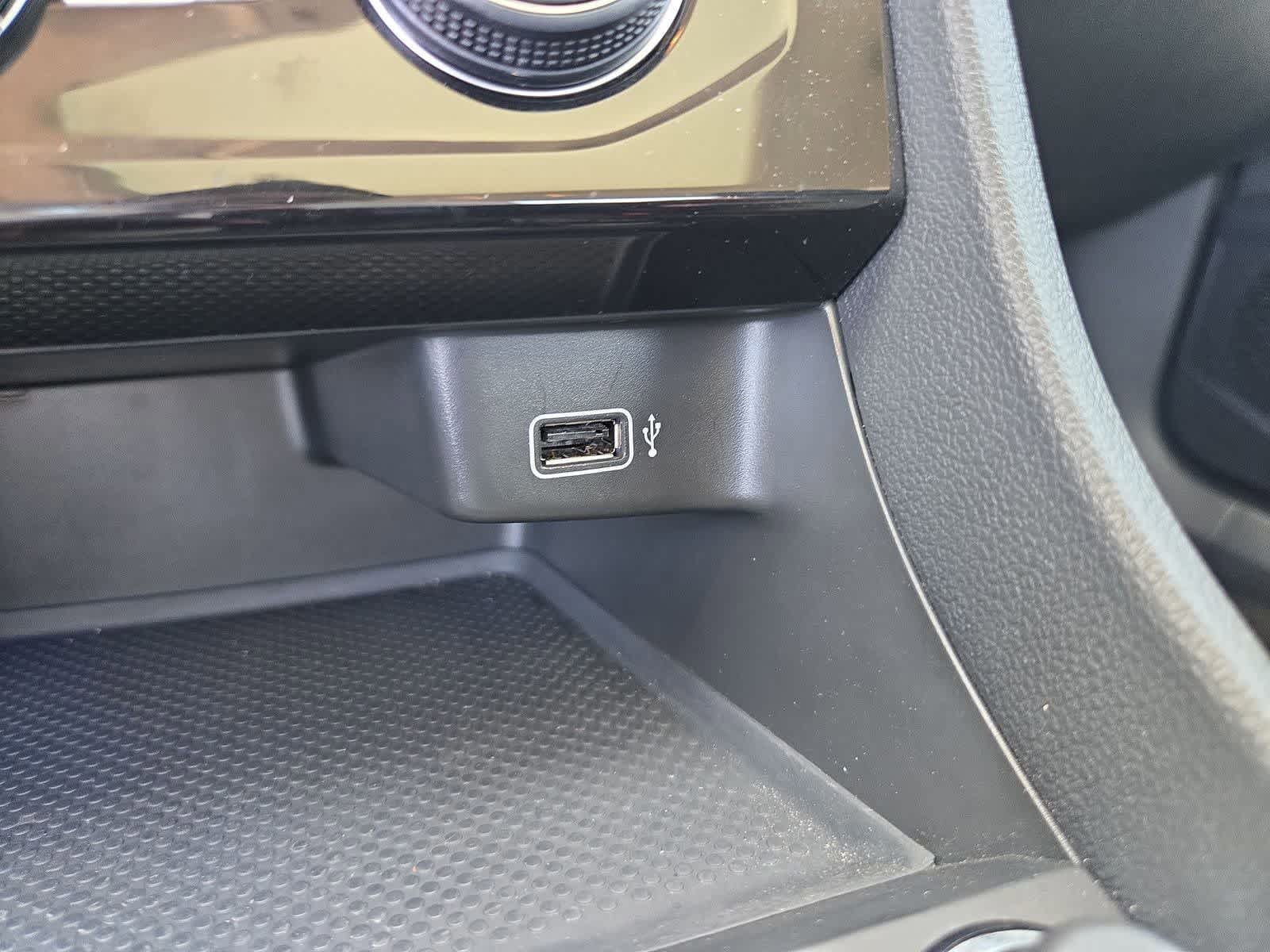 Thumbnail: 2019 Volkswagen Jetta - 28