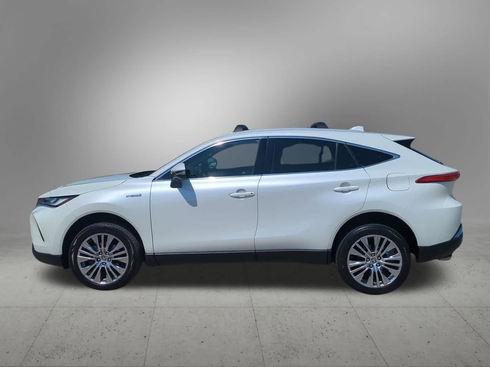 2021 Toyota Venza XLE photo 3