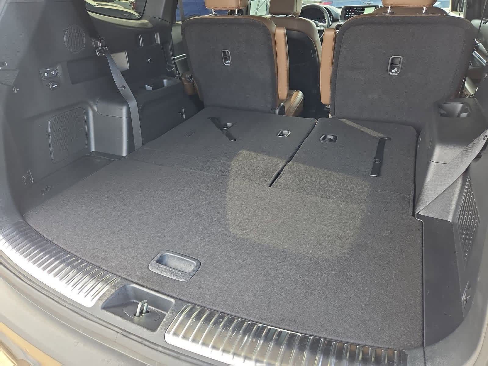 Thumbnail: 2022 Kia Telluride - 35