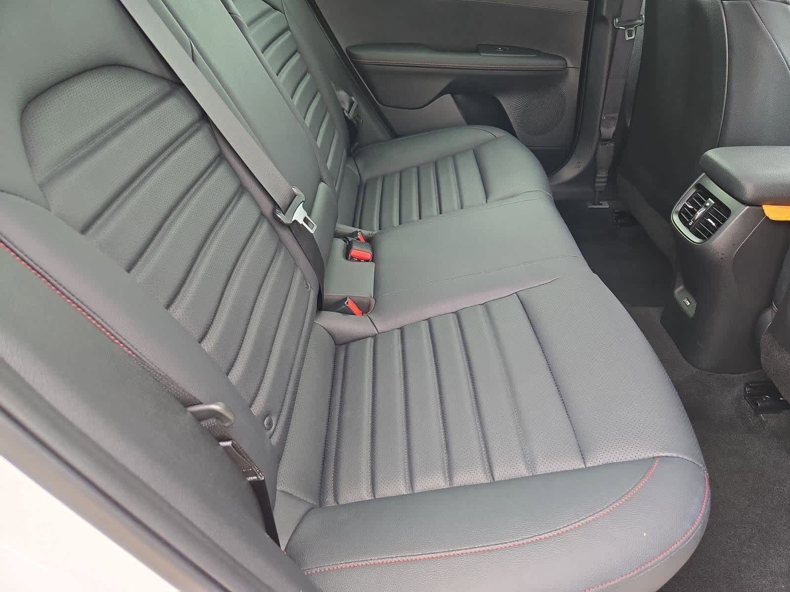 Thumbnail: 2023 Kia Forte - 20