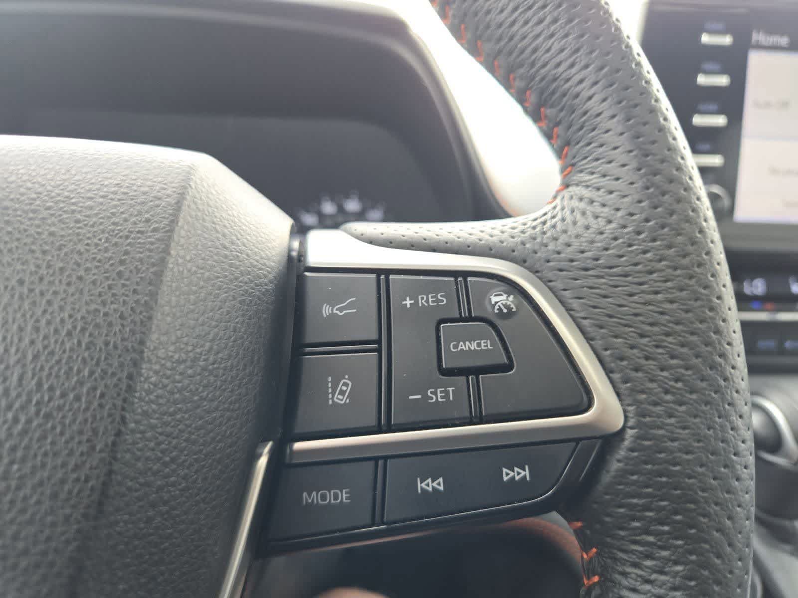 Thumbnail: 2022 Toyota Sienna - 25