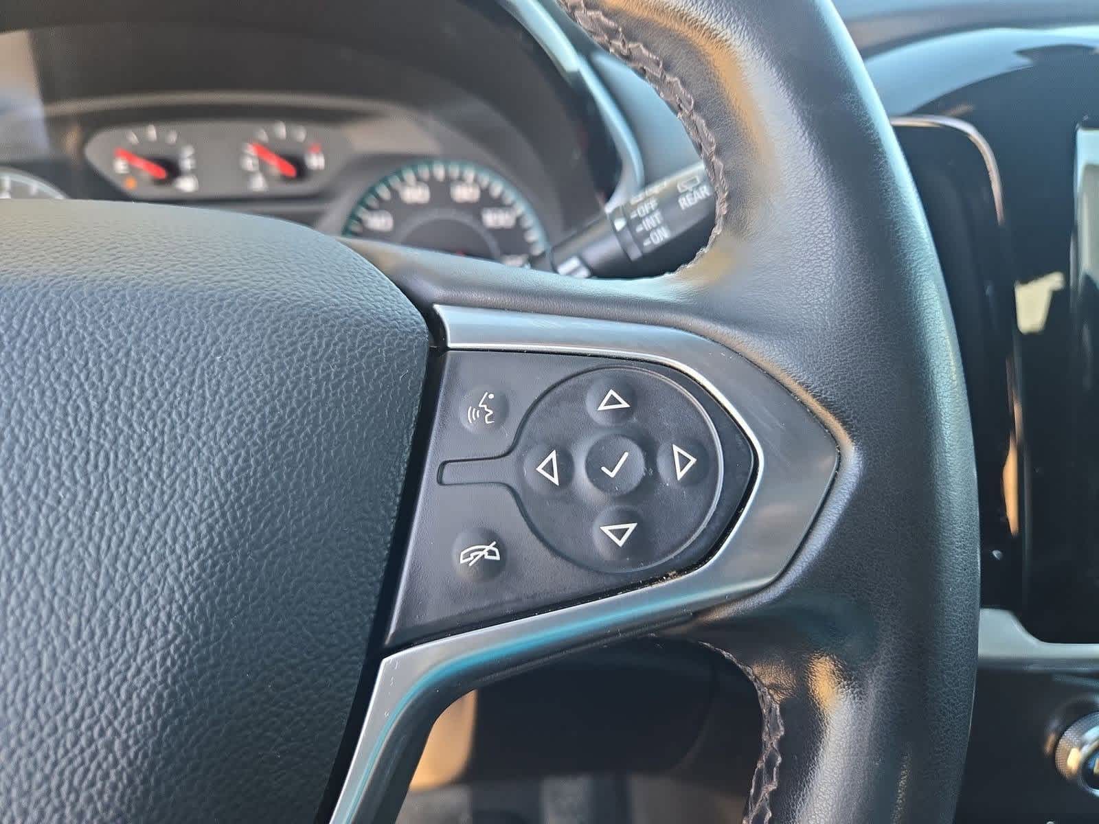 Thumbnail: 2023 Chevrolet Traverse - 24