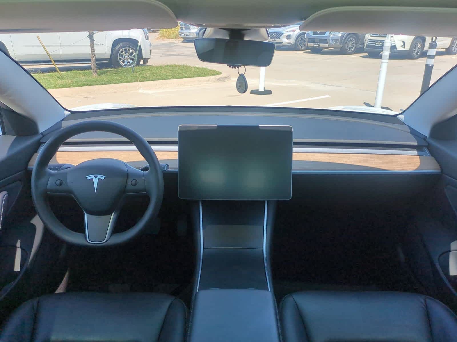 Thumbnail: 2020 Tesla Model 3 - 12