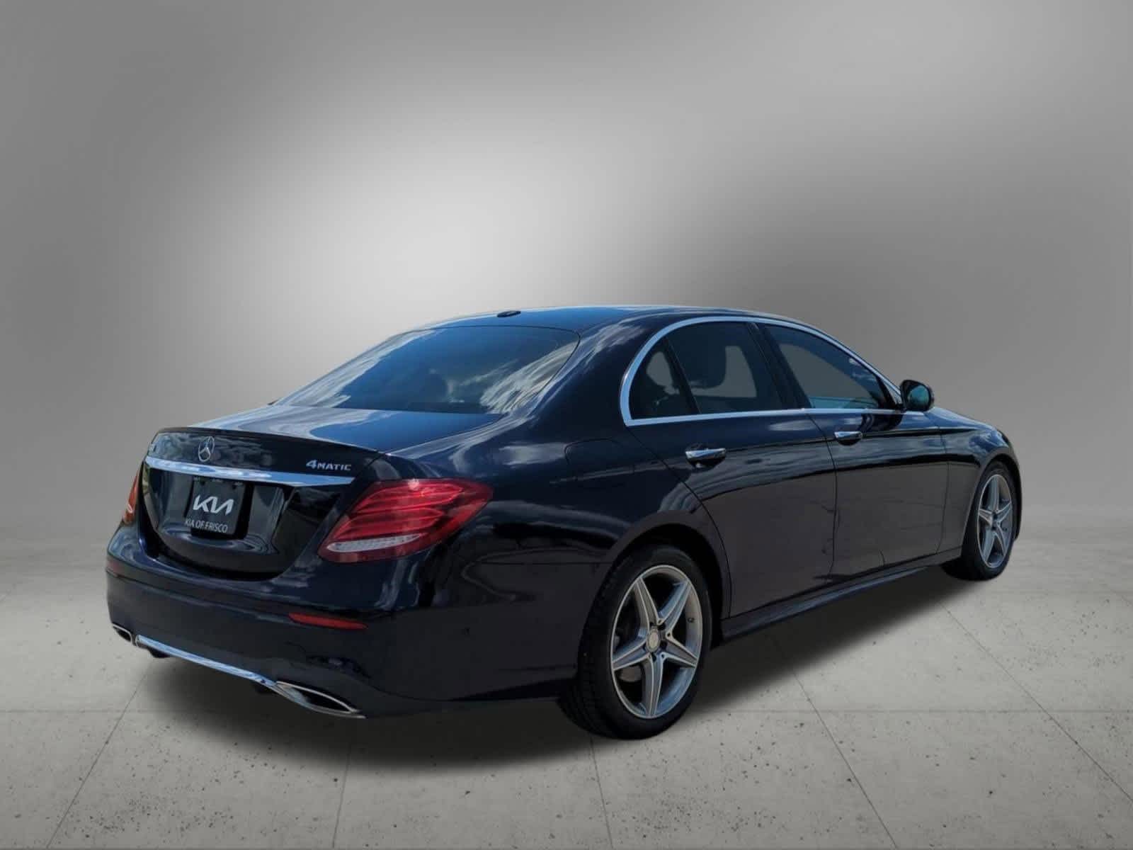 Thumbnail: 2017 Mercedes-Benz E-Class - 6