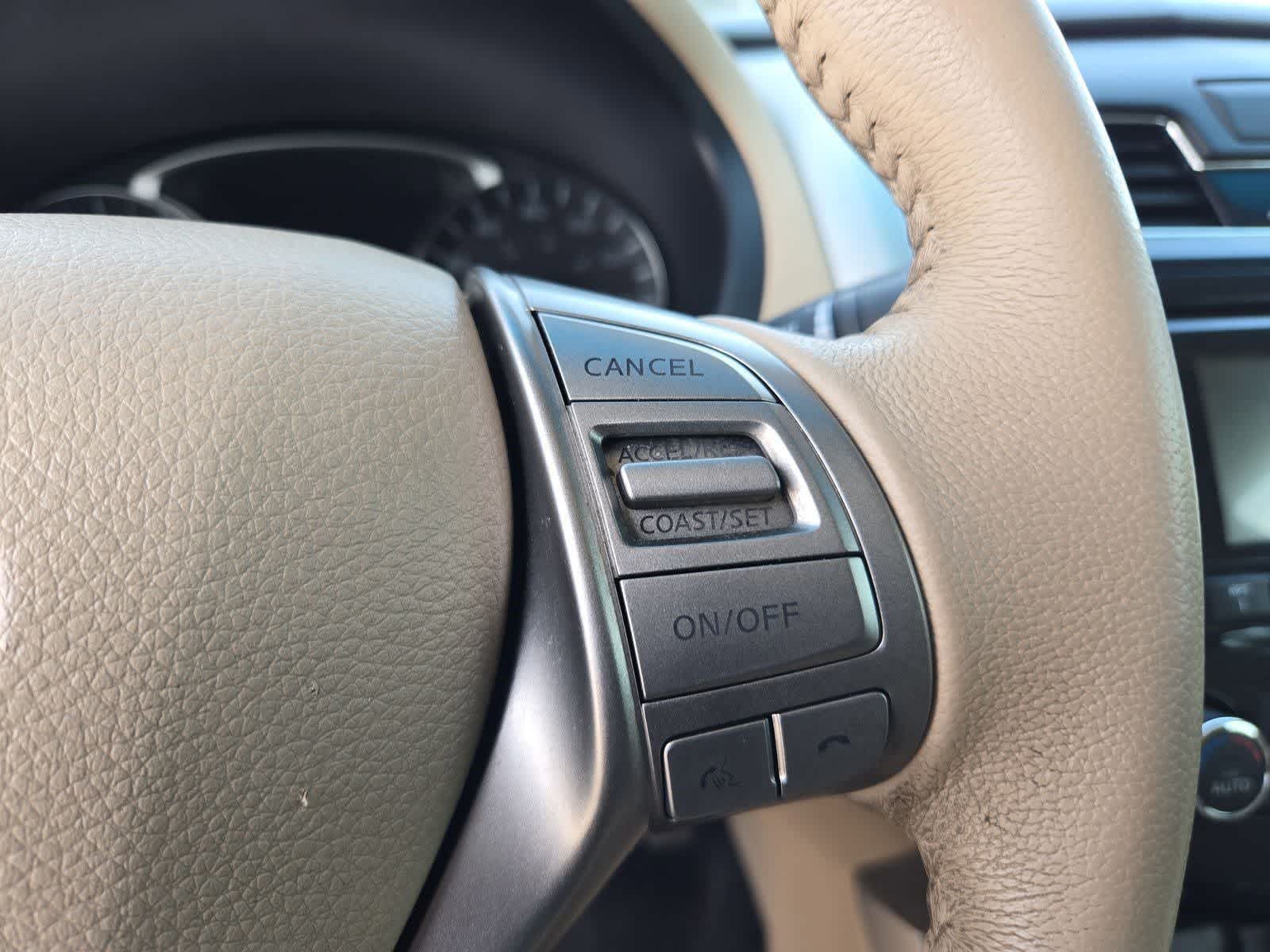 Thumbnail: 2015 Nissan Altima - 23