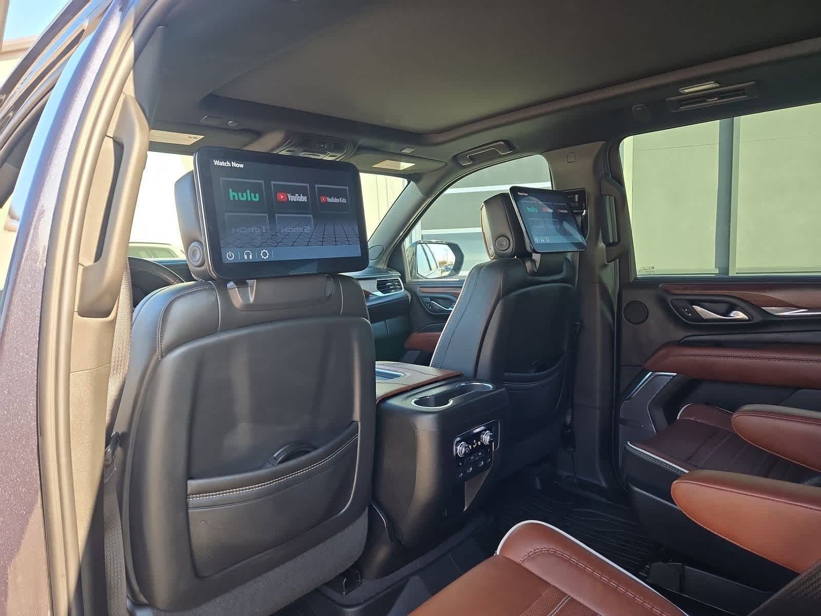 Thumbnail: 2023 GMC Yukon XL - 18