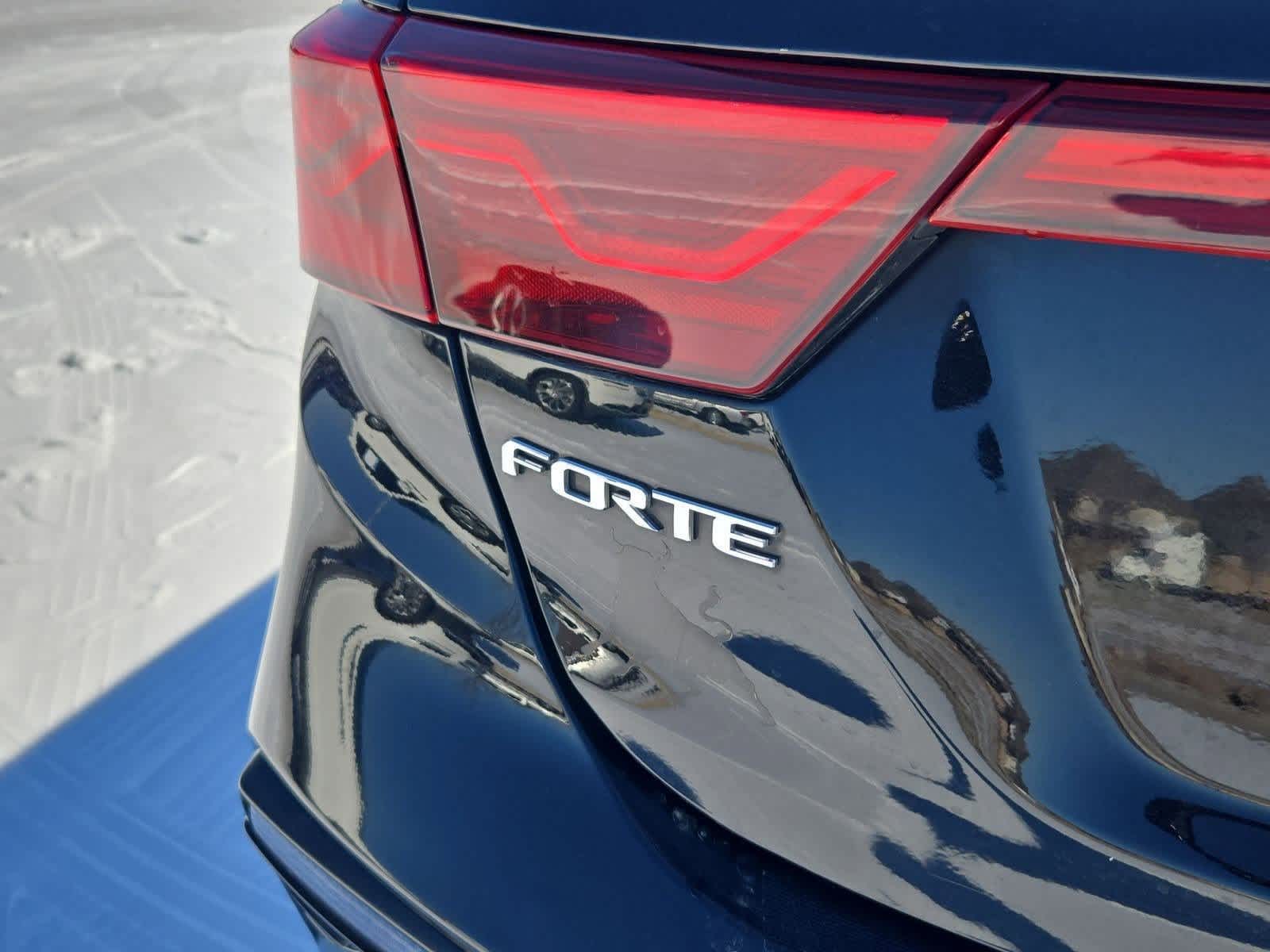 Thumbnail: 2020 Kia Forte - 12
