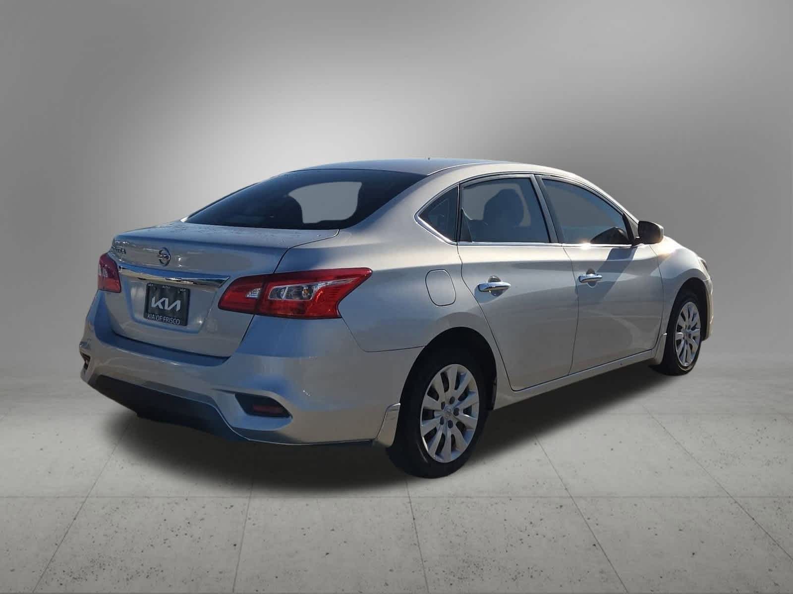Thumbnail: 2019 Nissan Sentra - 6
