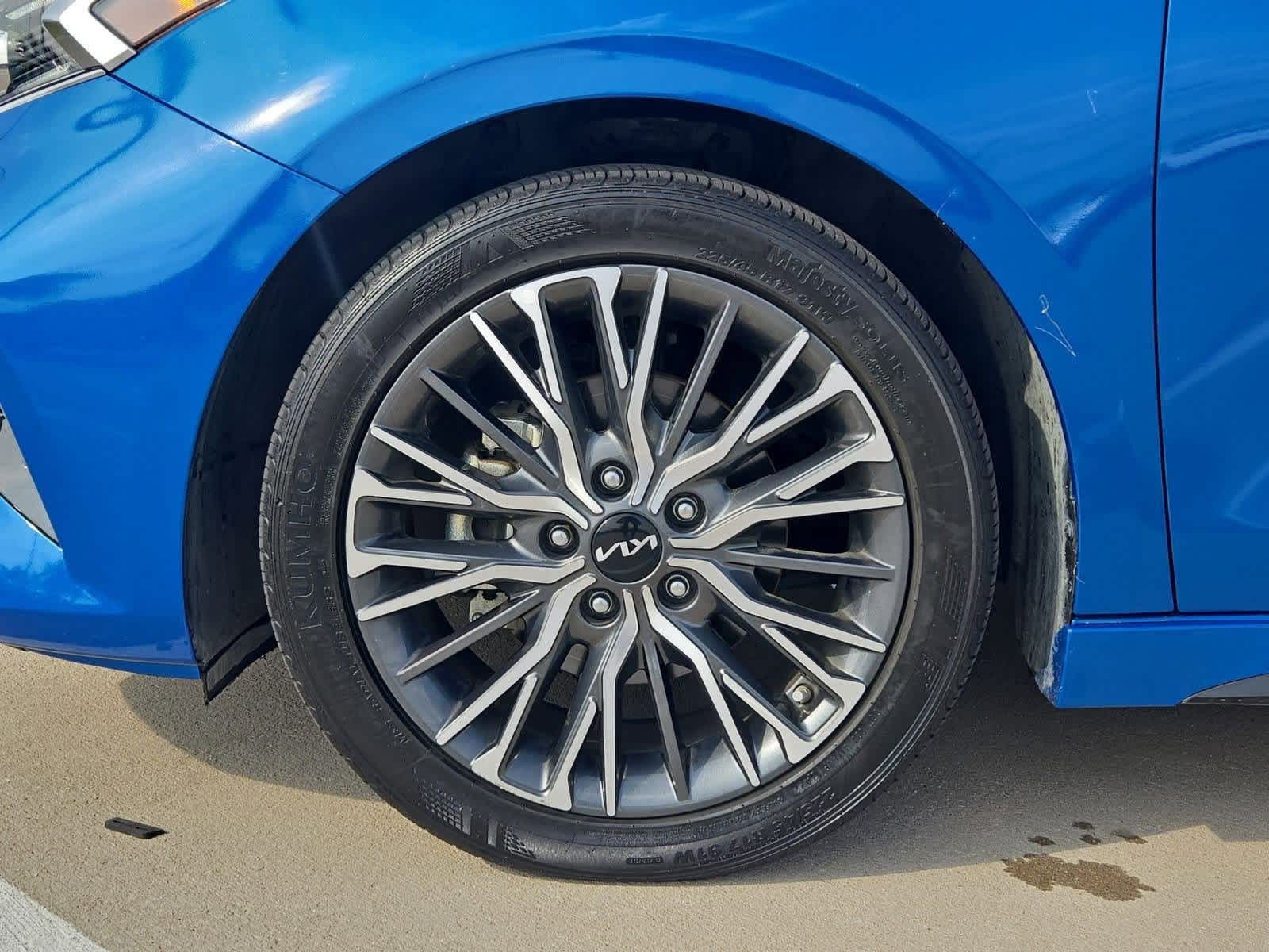 Thumbnail: 2023 Kia Forte - 13