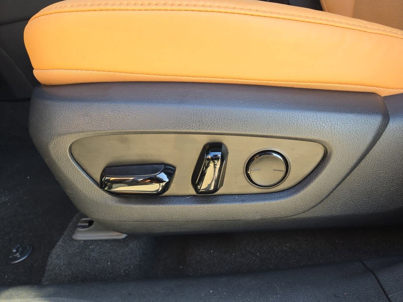 Thumbnail: 2024 Lexus RX - 16