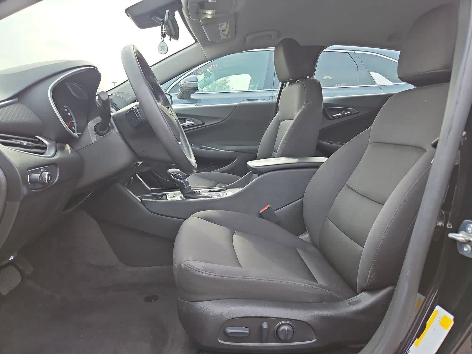 Thumbnail: 2024 Chevrolet Malibu - 16