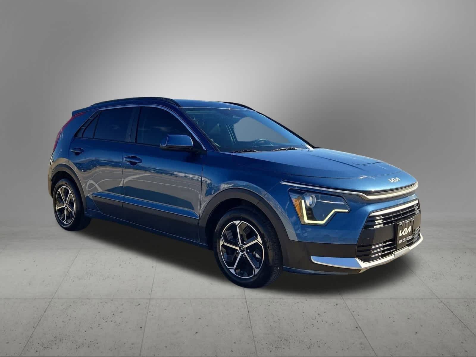 Thumbnail: 2023 Kia Niro - 8