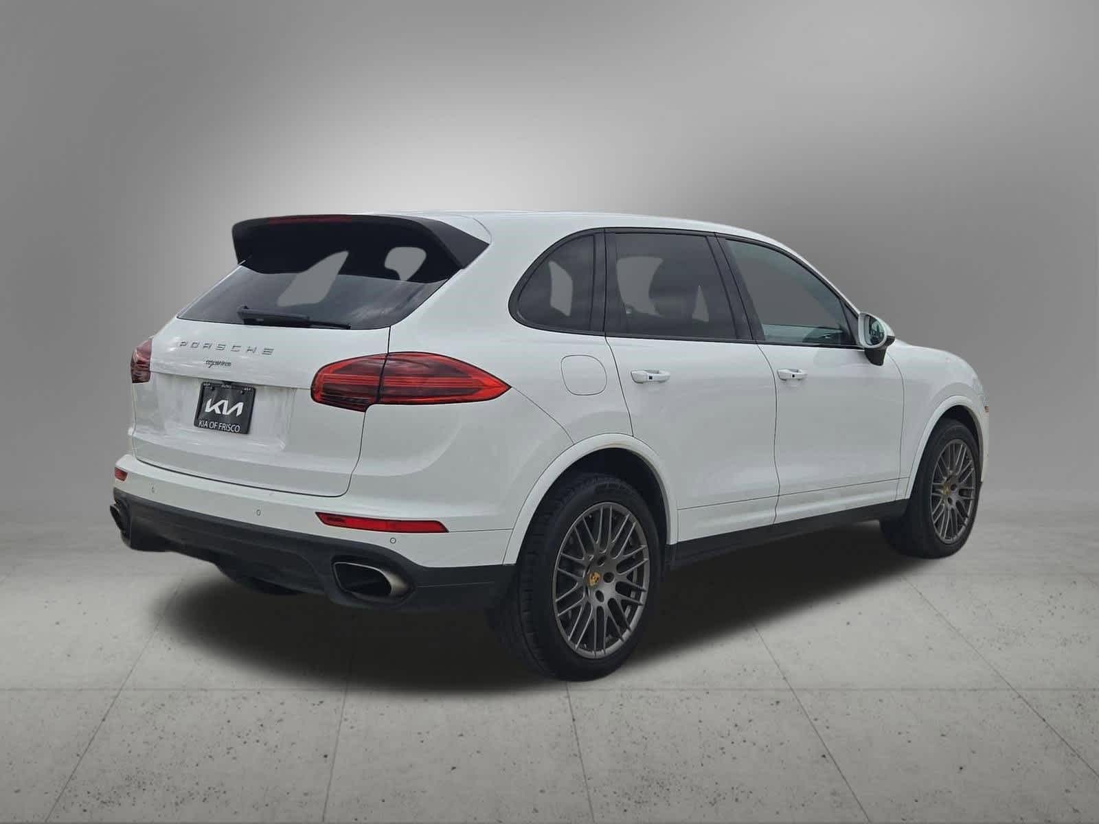 Thumbnail: 2017 Porsche Cayenne - 6