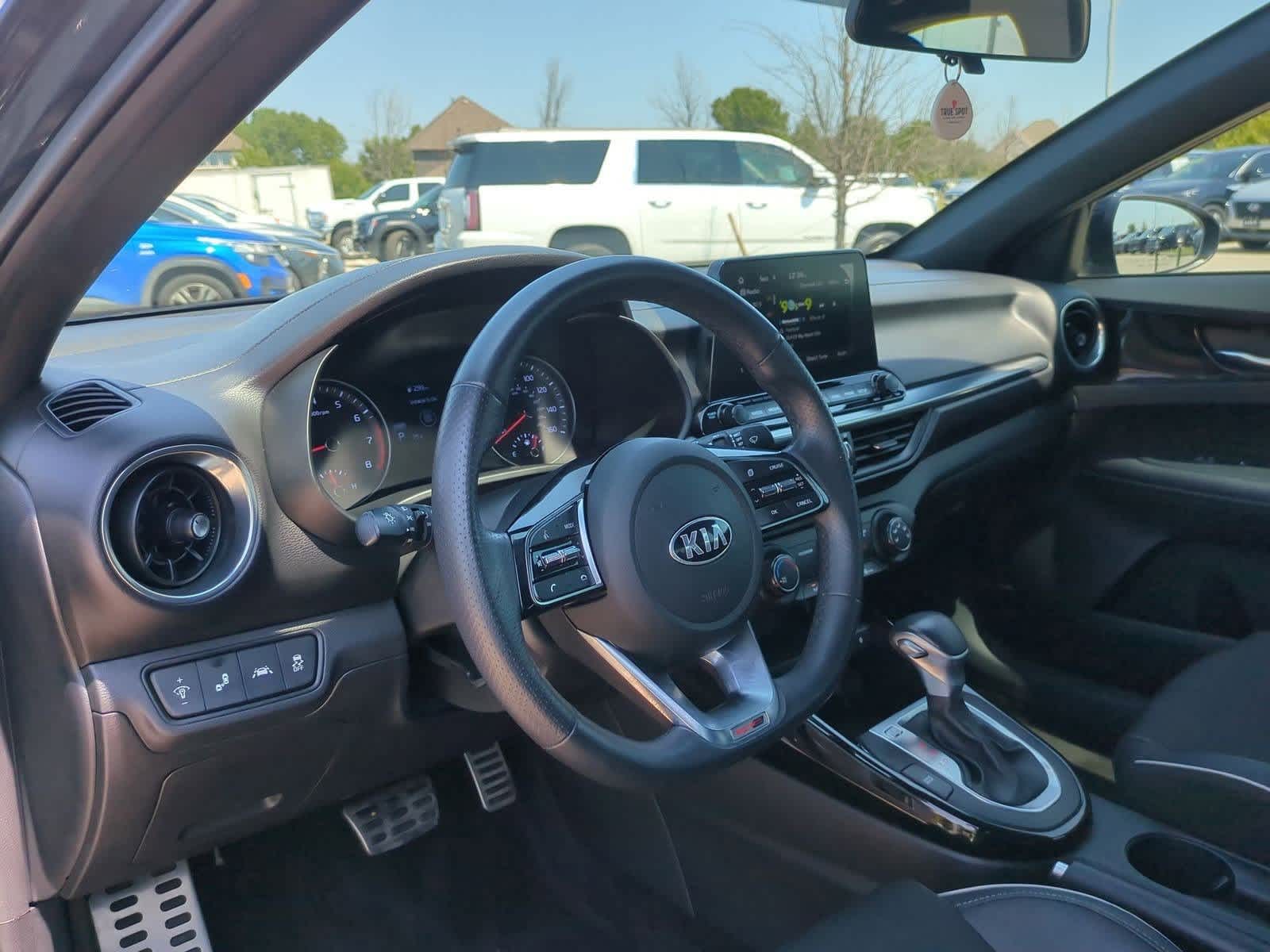 Thumbnail: 2020 Kia Forte - 2