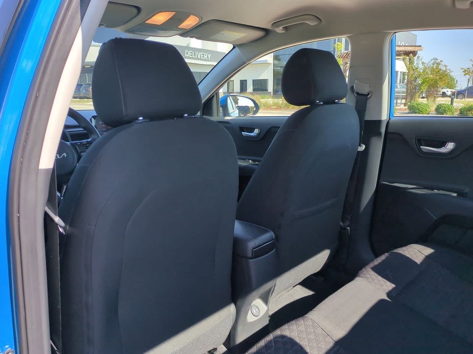 Thumbnail: 2023 Kia Rio - 17