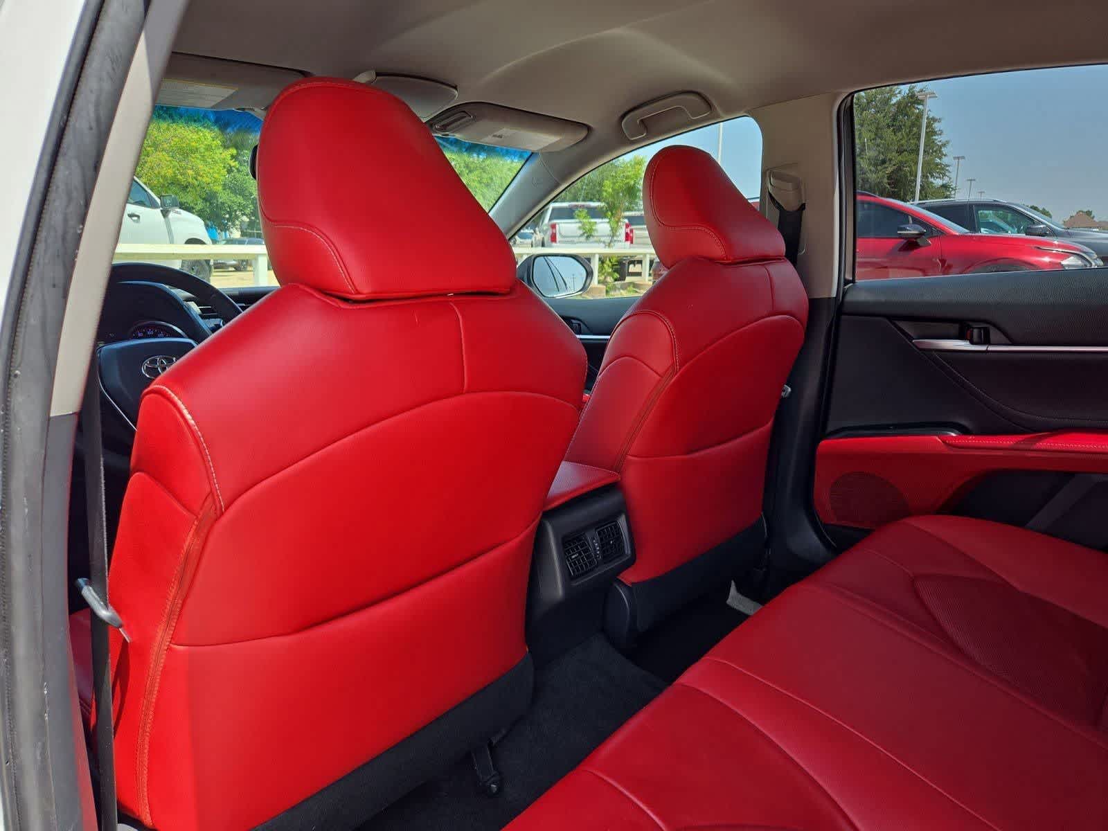 2018 Toyota Camry XSE - Photo 16
