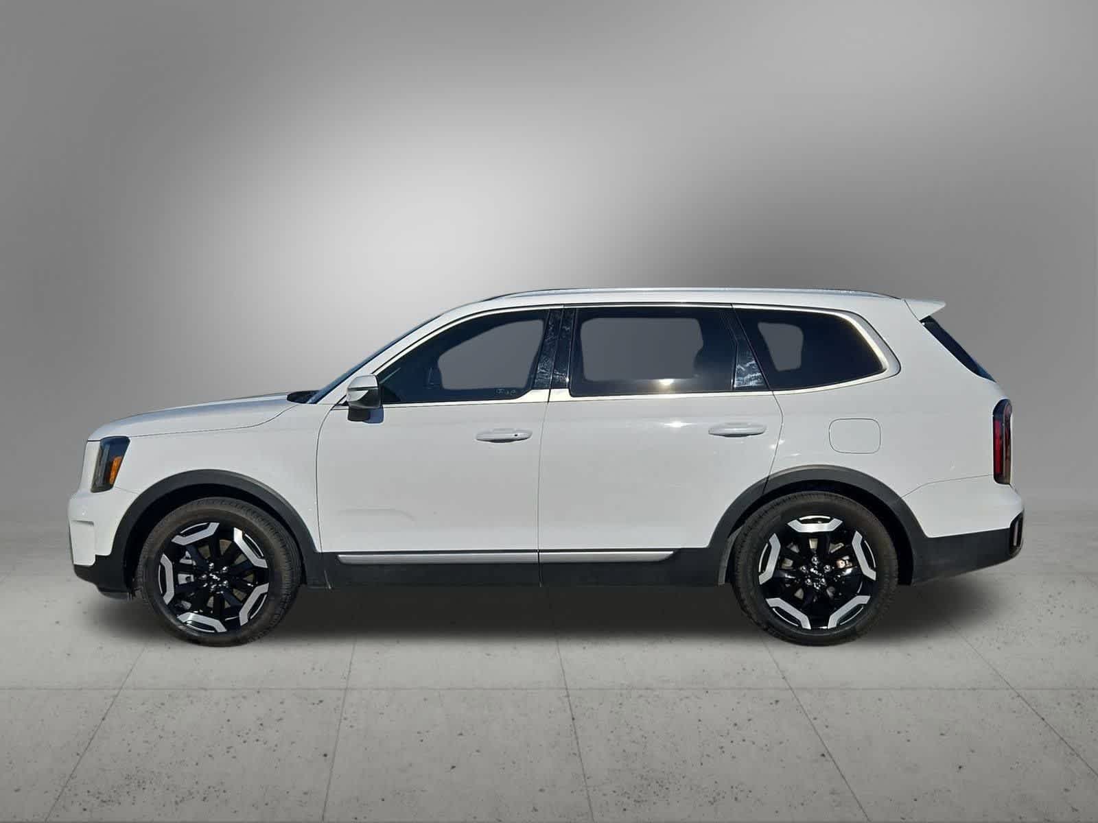 Thumbnail: 2024 Kia Telluride - 3