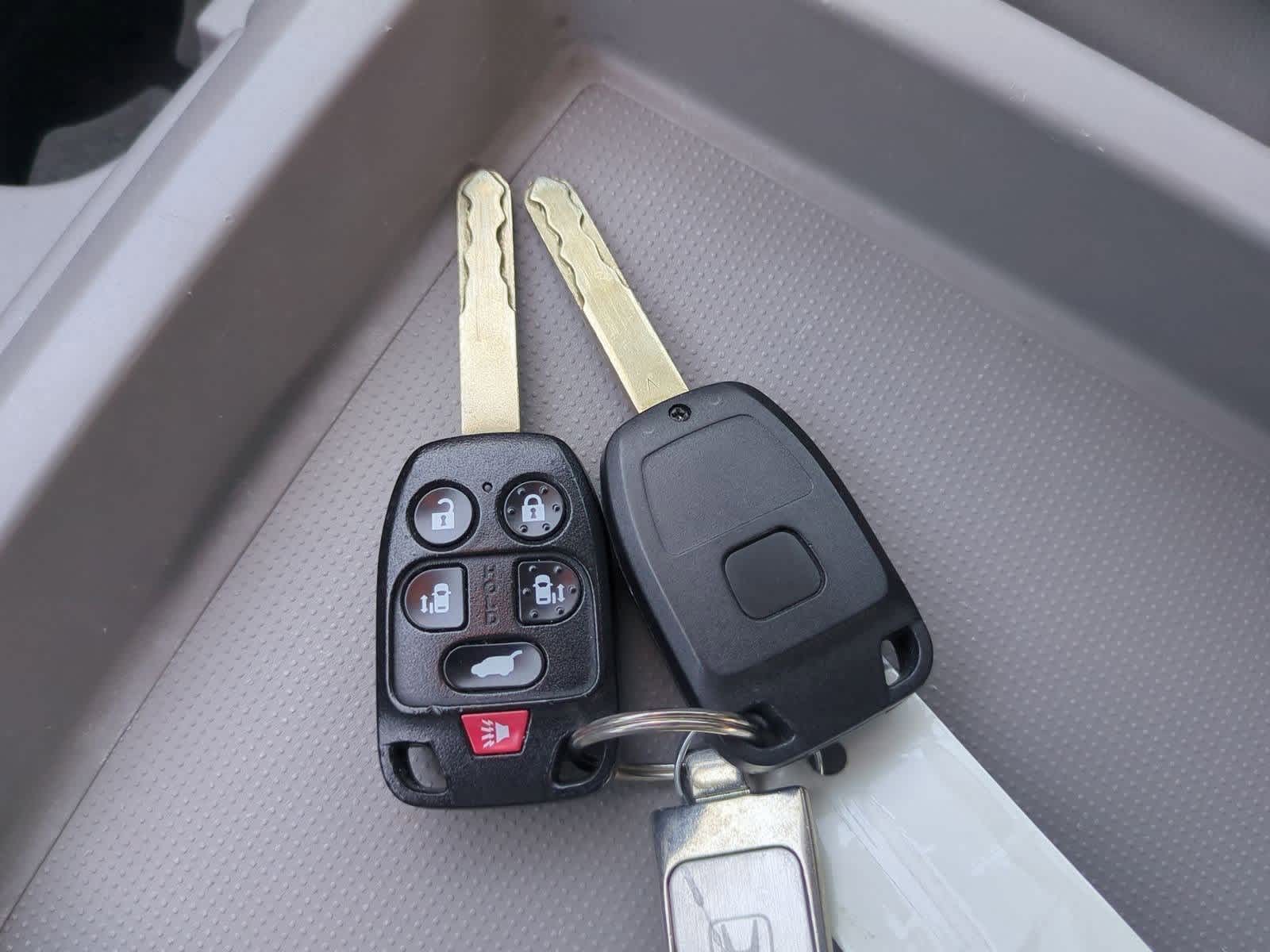 Thumbnail: 2013 Honda Odyssey - 34