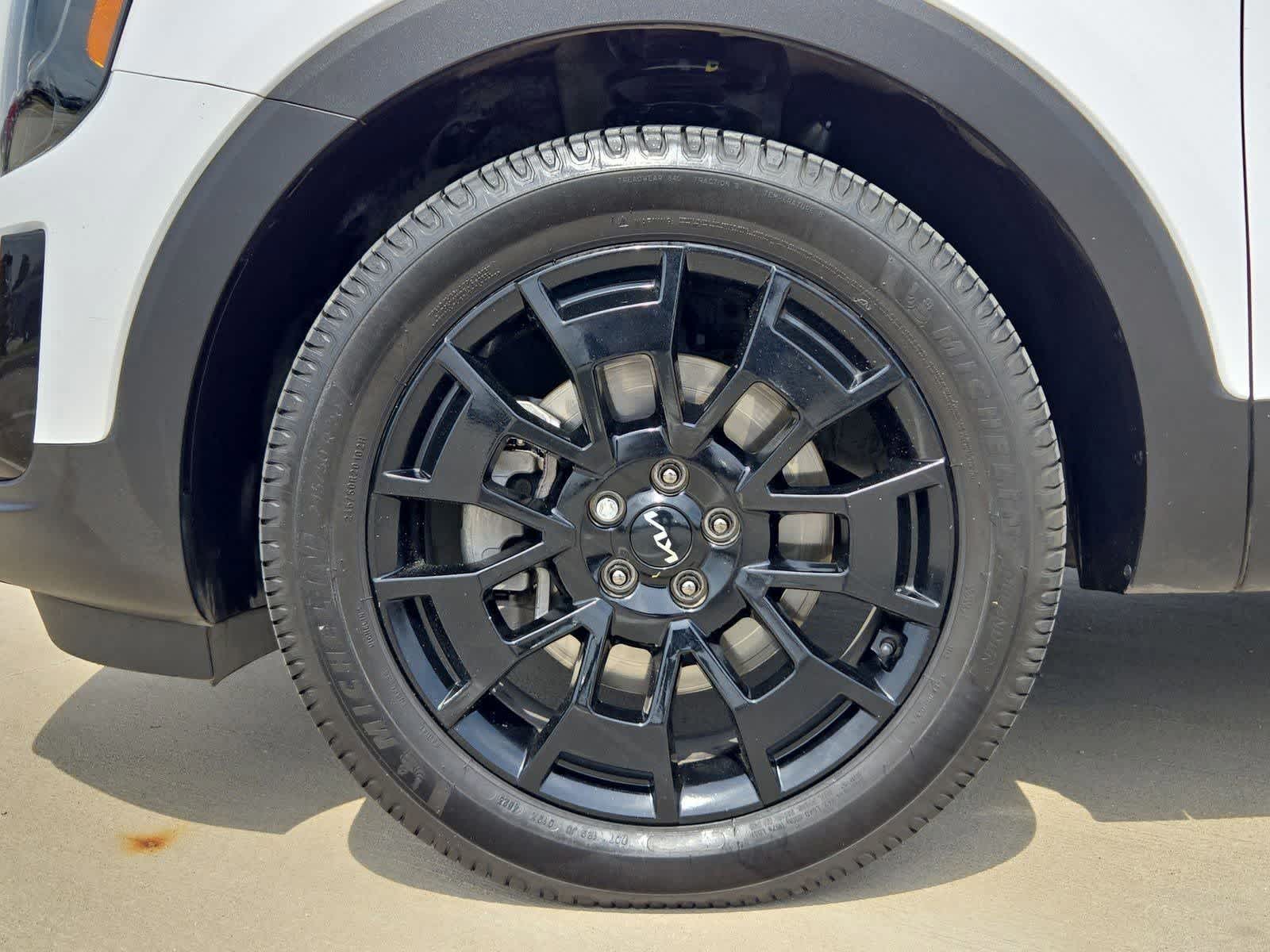 Thumbnail: 2022 Kia Telluride - 12