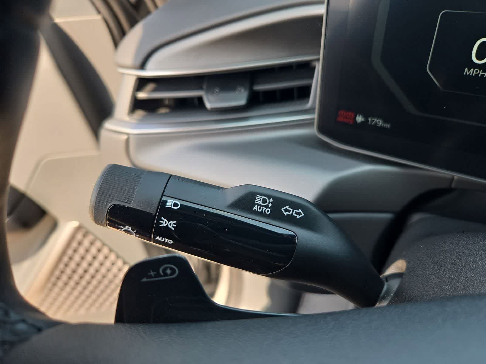 Thumbnail: 2024 Kia EV9 - 24