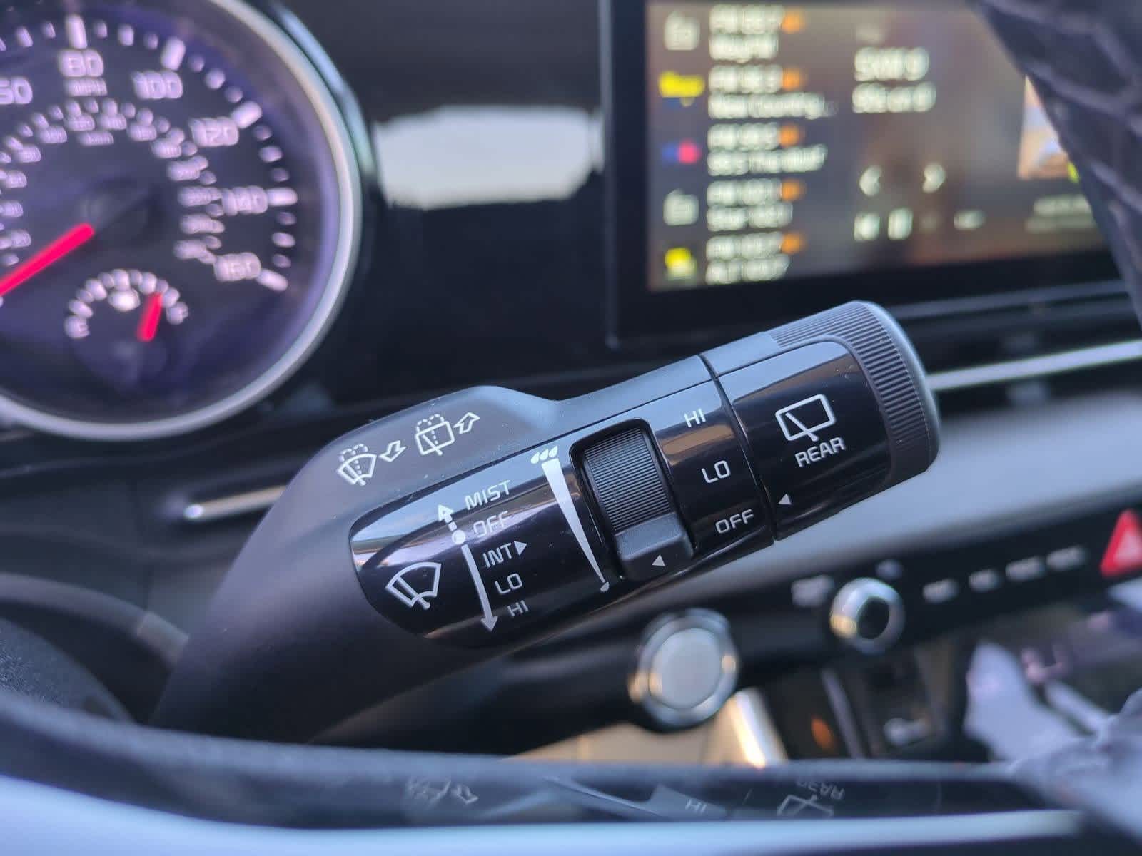 Thumbnail: 2023 Kia Carnival - 24