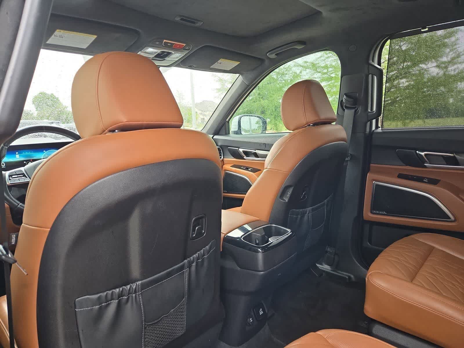 Thumbnail: 2023 Kia Telluride - 16