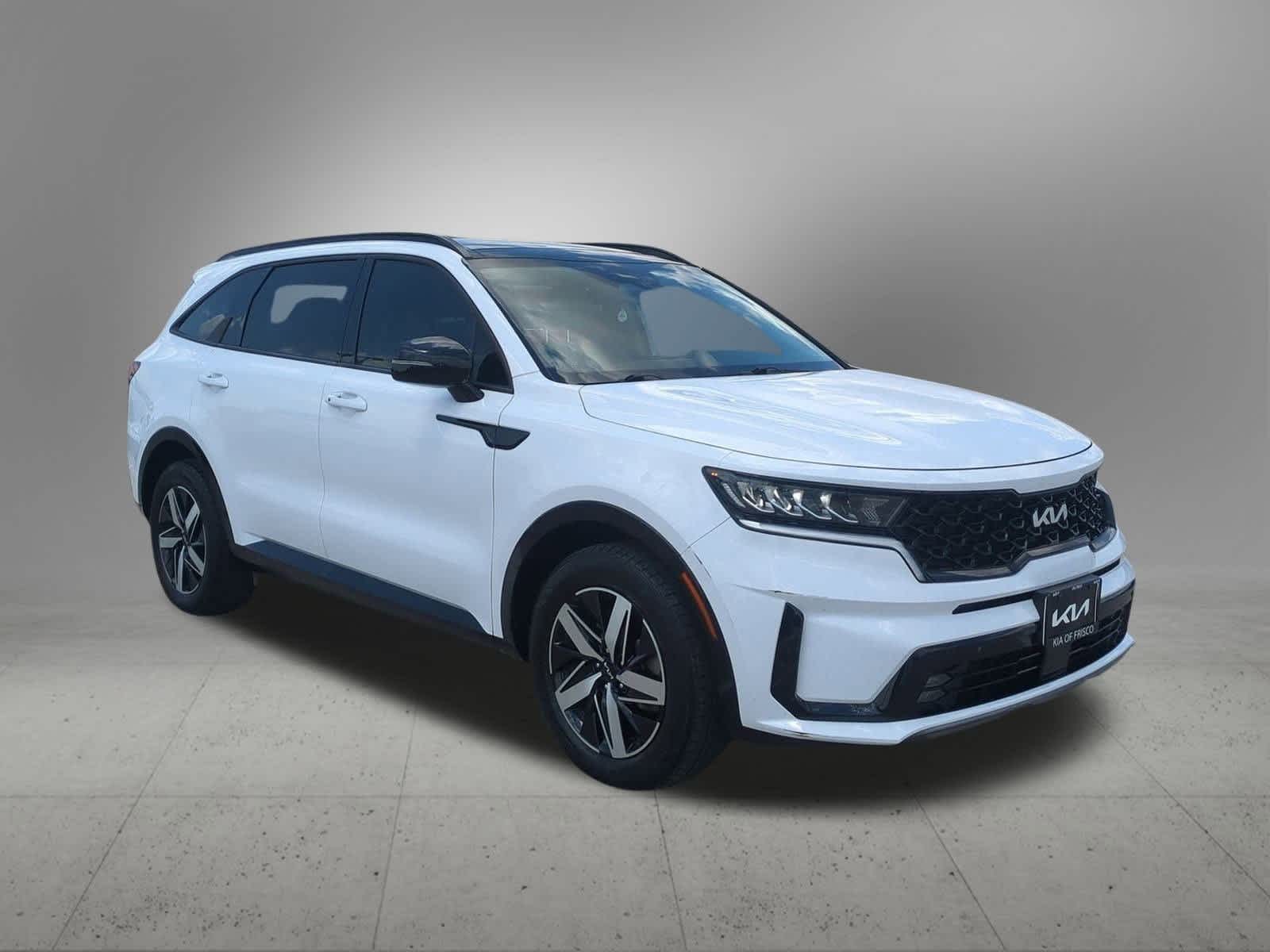 Thumbnail: 2022 Kia Sorento - 8