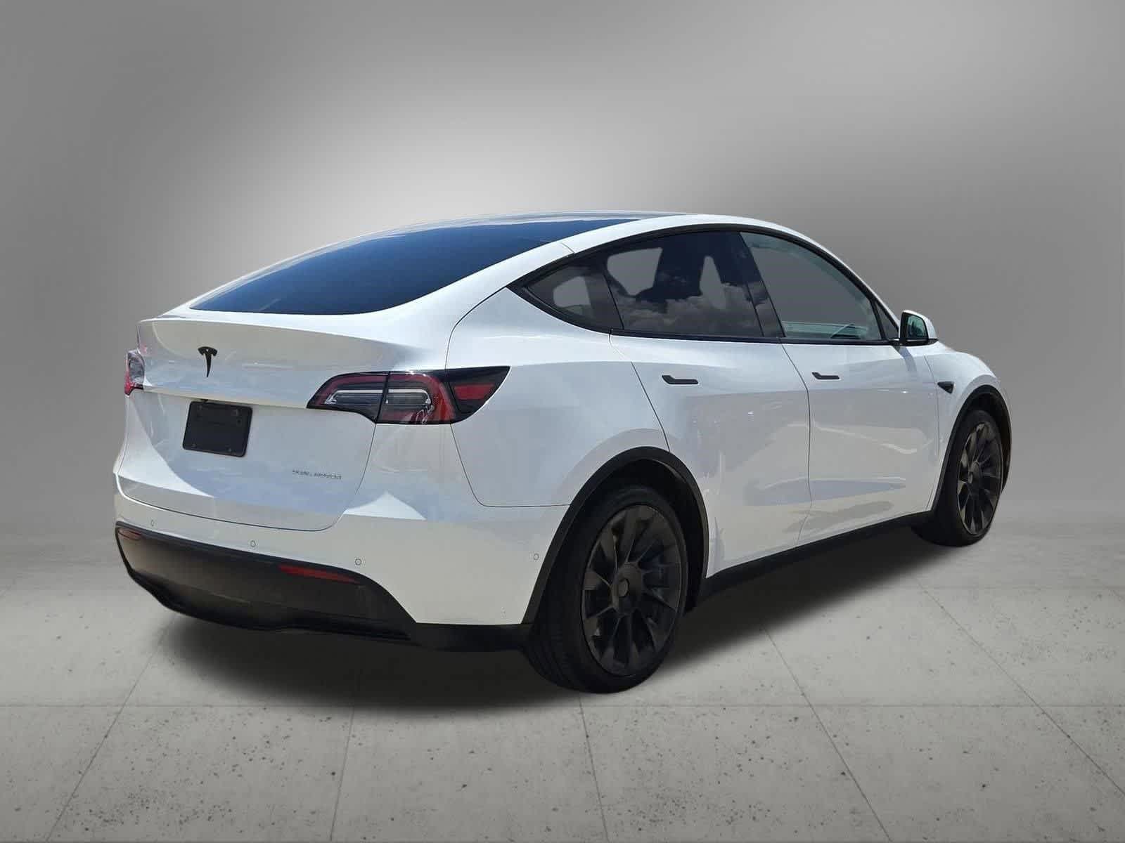 Thumbnail: 2021 Tesla Model Y - 5