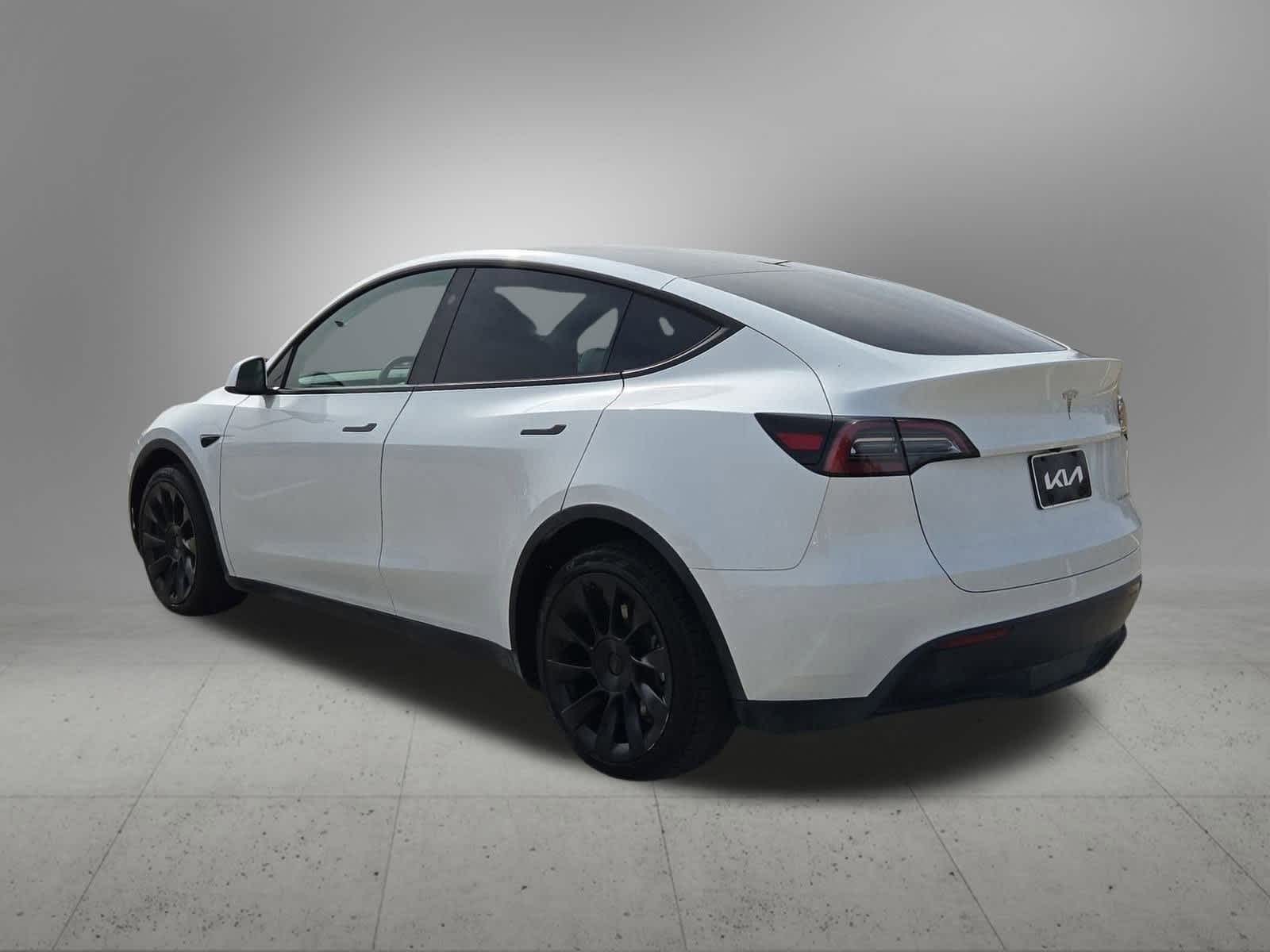 Thumbnail: 2024 Tesla Model Y - 4