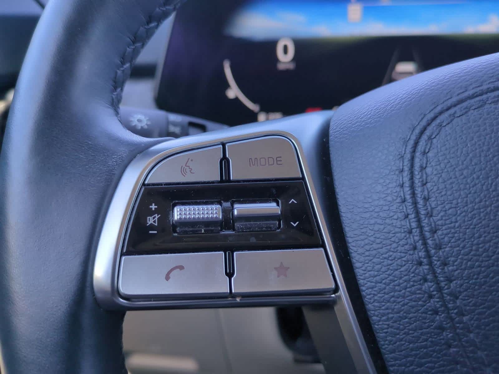 Thumbnail: 2025 Kia Telluride - 24