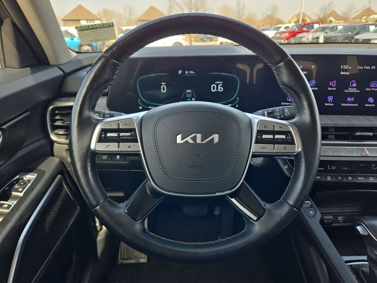 Thumbnail: 2023 Kia Telluride - 22