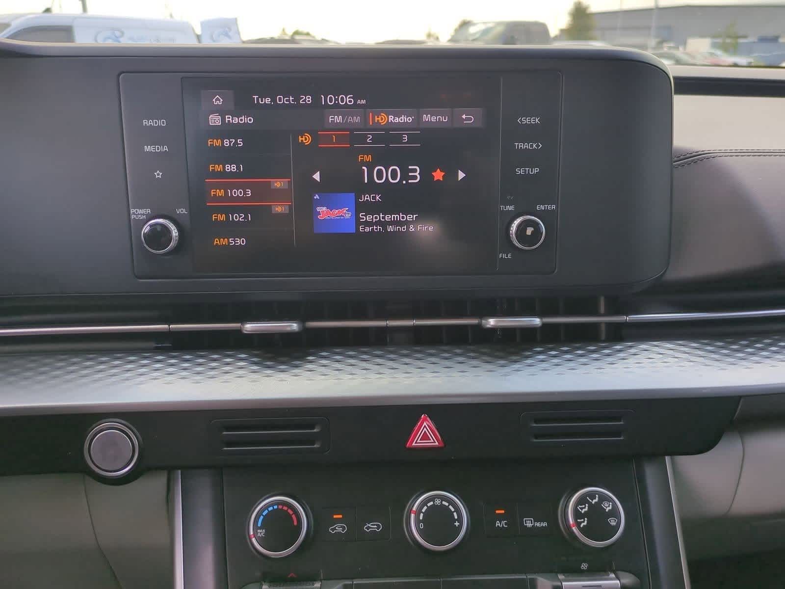 Thumbnail: 2024 Kia Carnival - 26