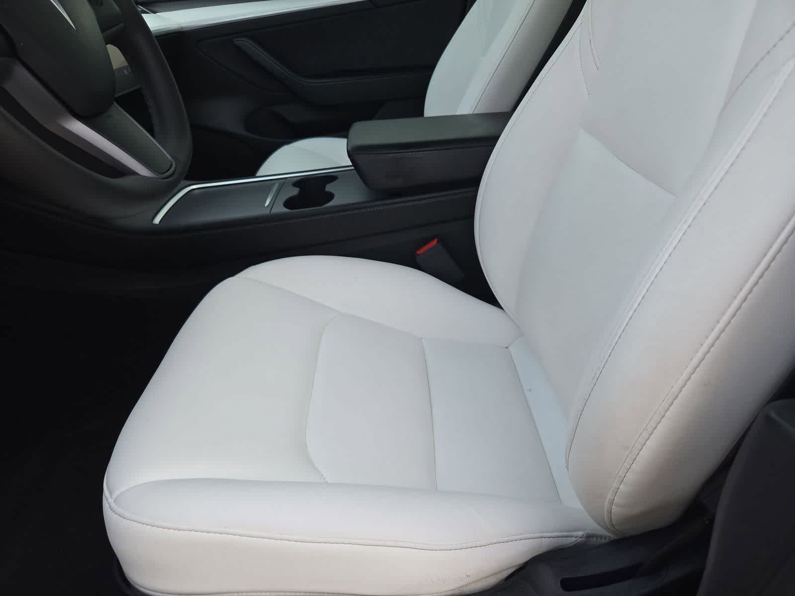 Thumbnail: 2021 Tesla Model 3 - 14