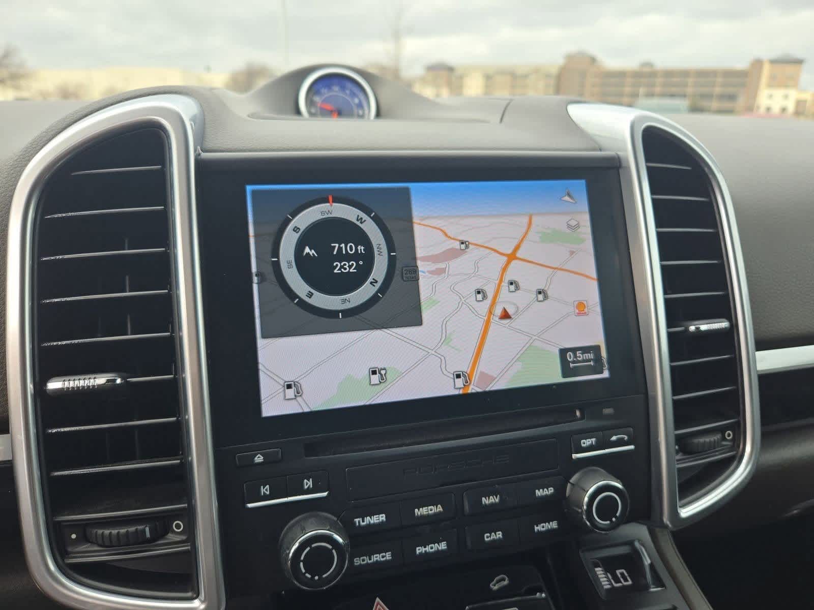 Thumbnail: 2017 Porsche Cayenne - 29