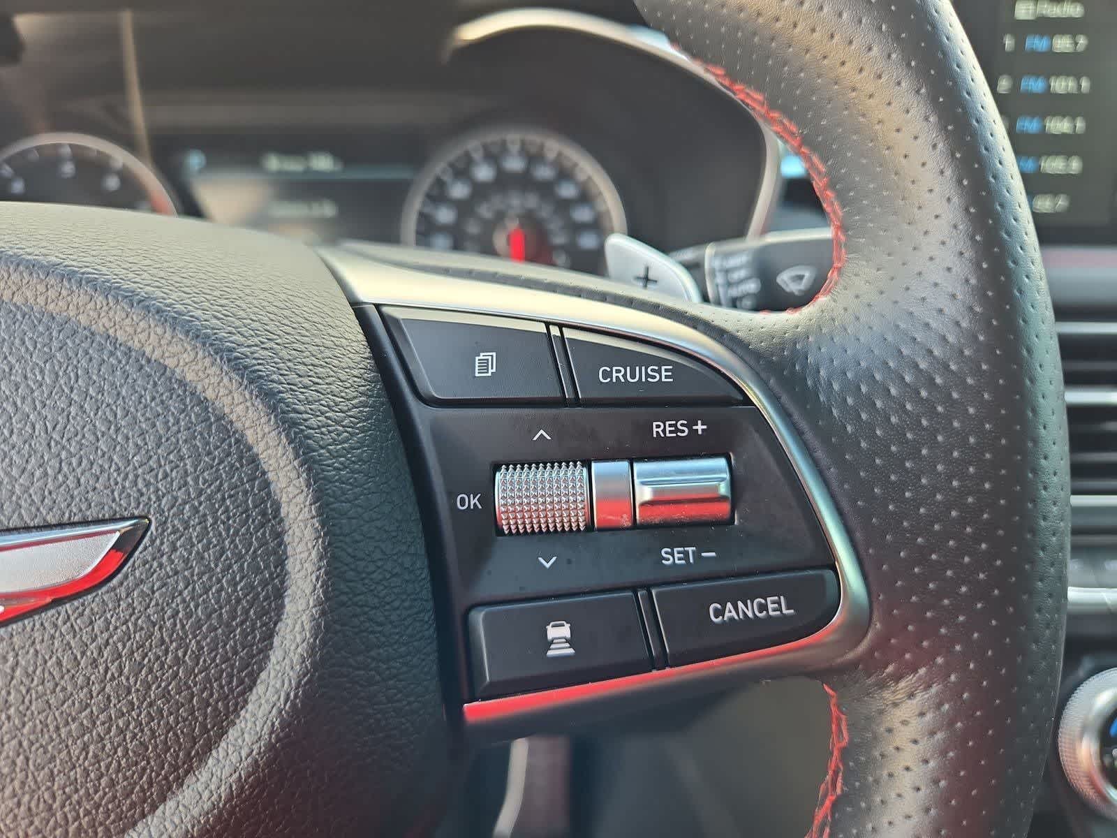 Thumbnail: 2020 Genesis G70 - 24