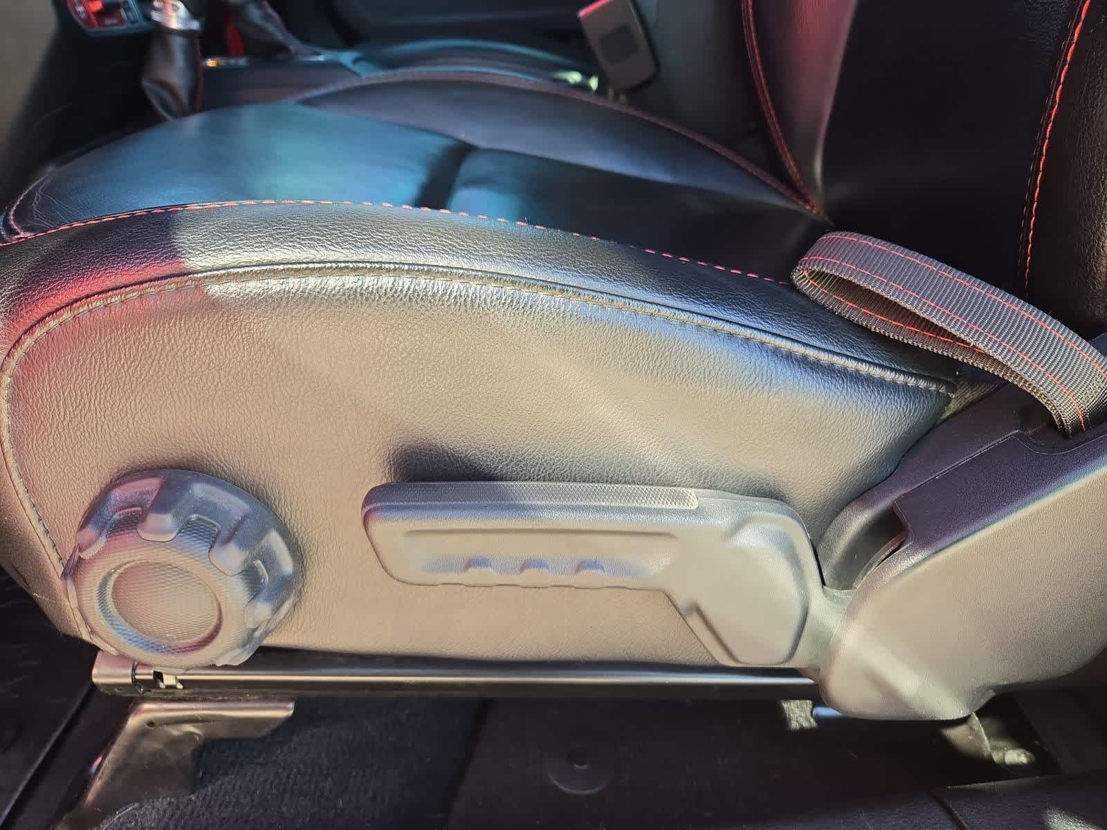 Thumbnail: 2020 Jeep Gladiator - 15