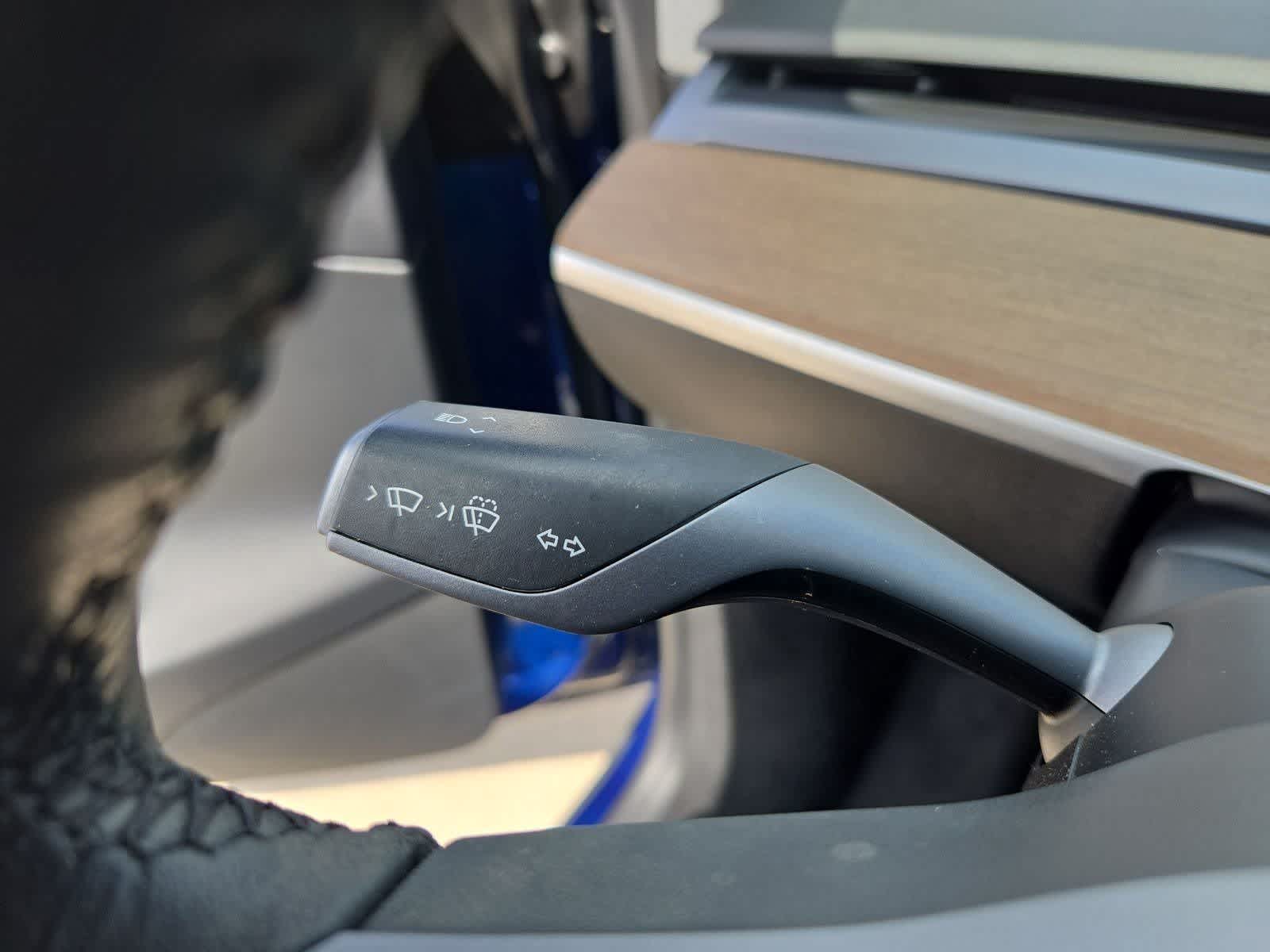 Thumbnail: 2022 Tesla Model Y - 22