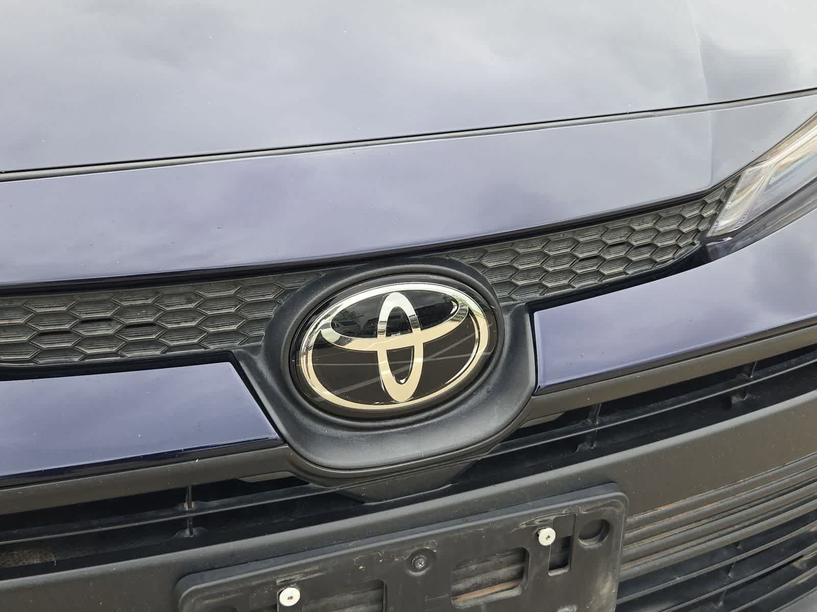 Thumbnail: 2023 Toyota Corolla - 10