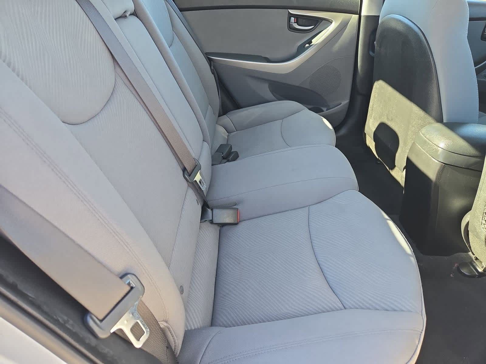 Thumbnail: 2013 Hyundai Elantra - 19