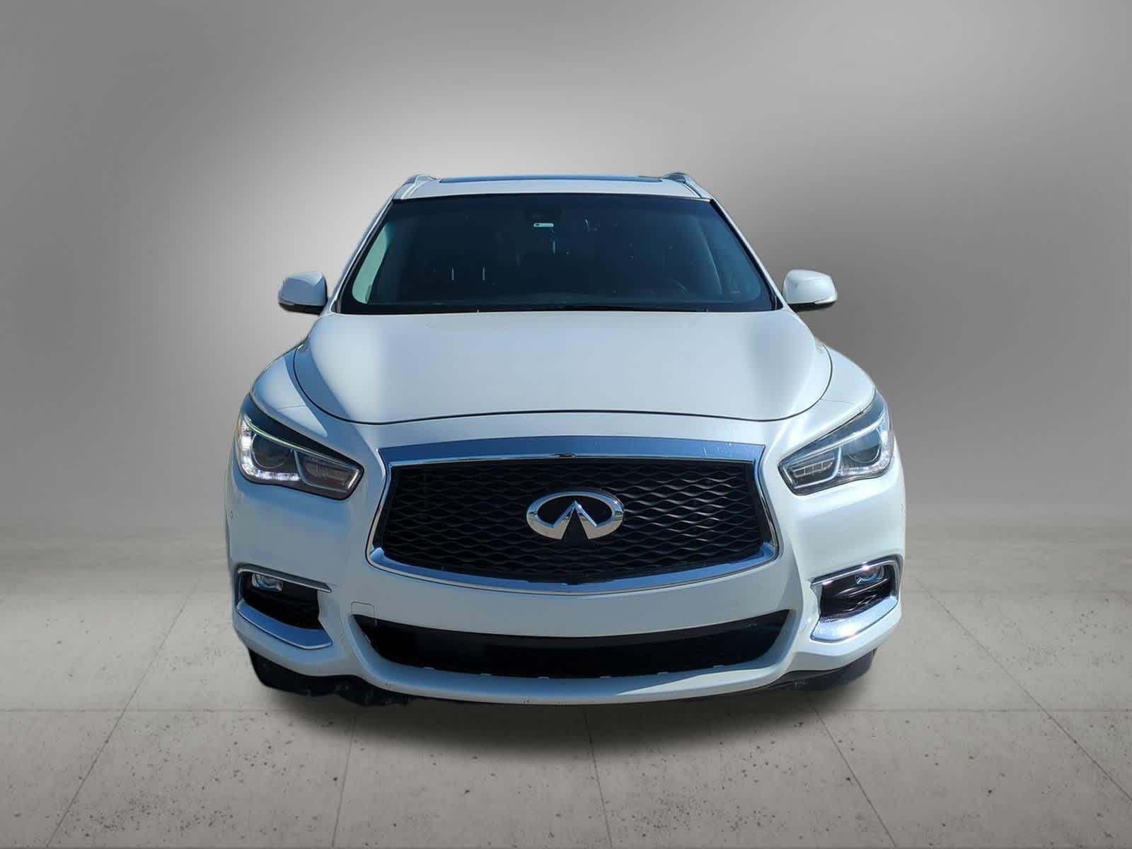 Thumbnail: 2017 INFINITI QX60 - 9