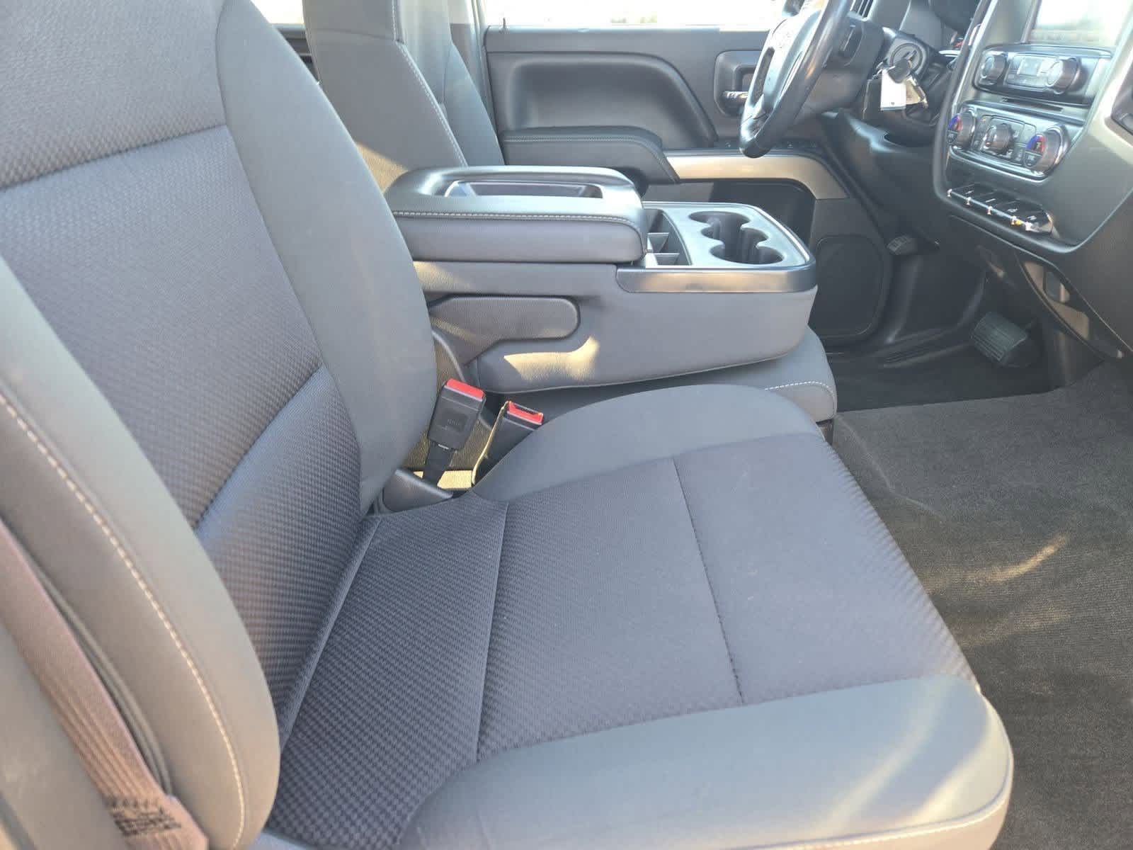 Thumbnail: 2016 Chevrolet Silverado 1500 - 21