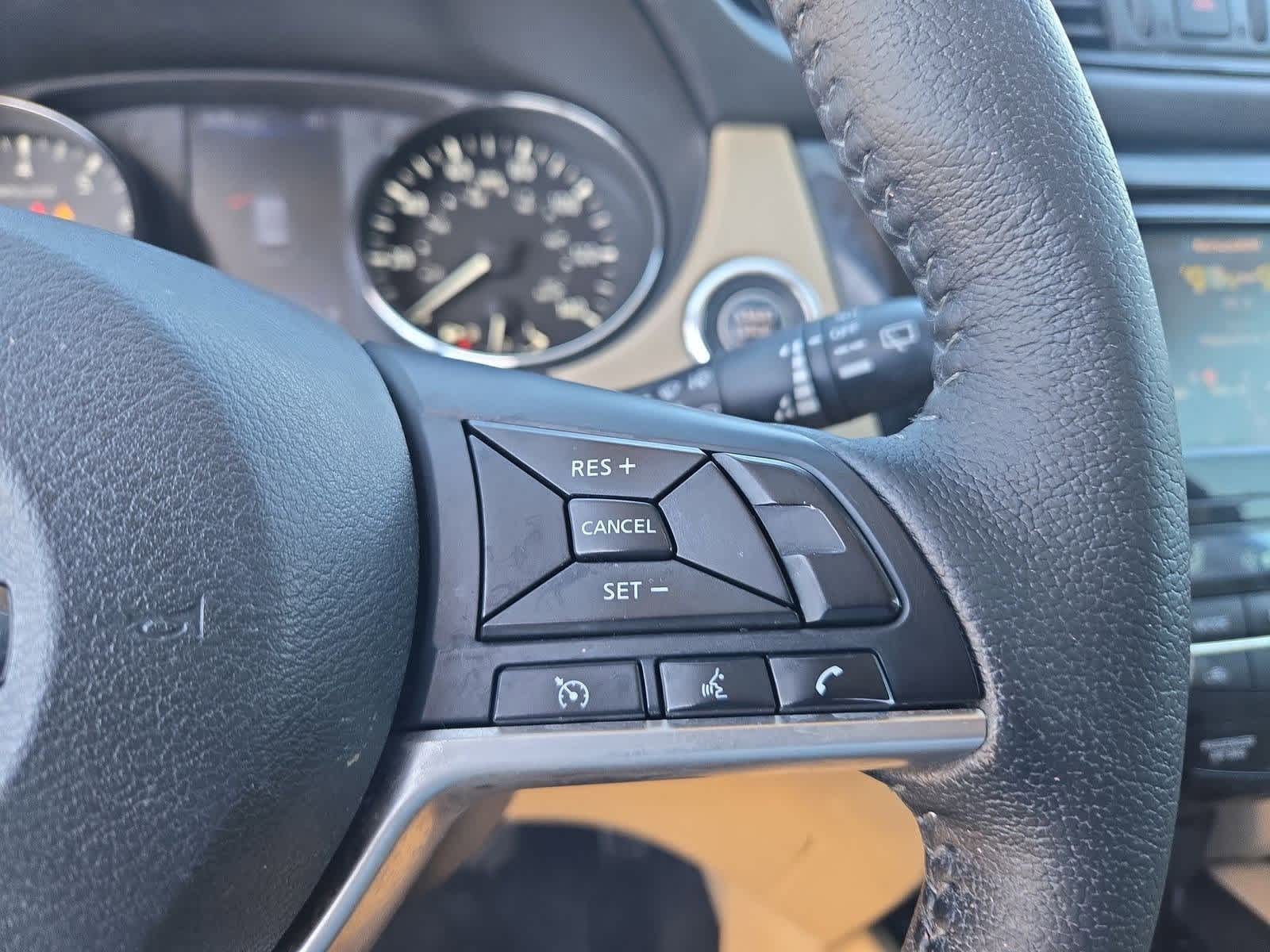 Thumbnail: 2019 Nissan Rogue - 23